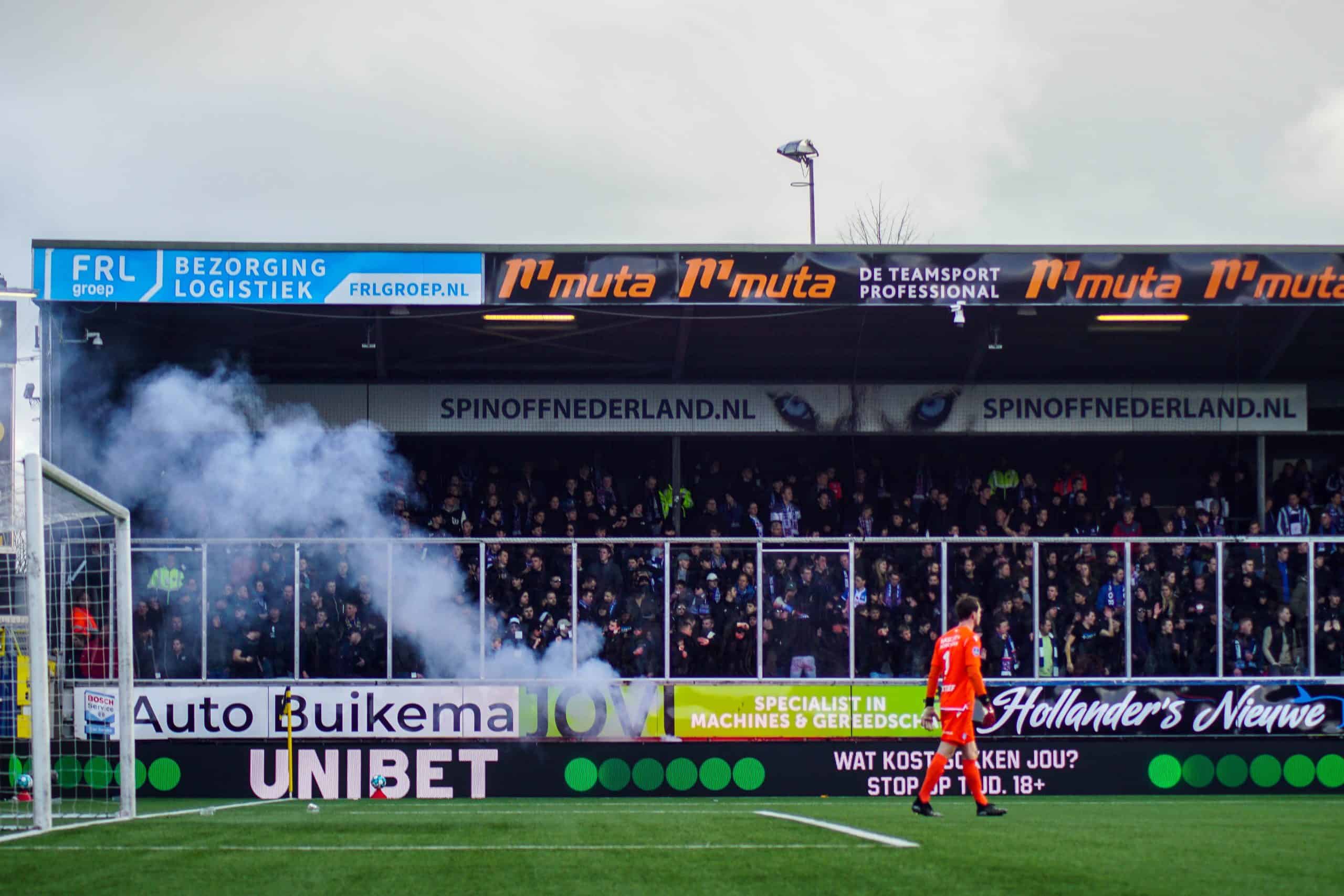 Onrustige middag in Leeuwarden bij memorabele Friese derby