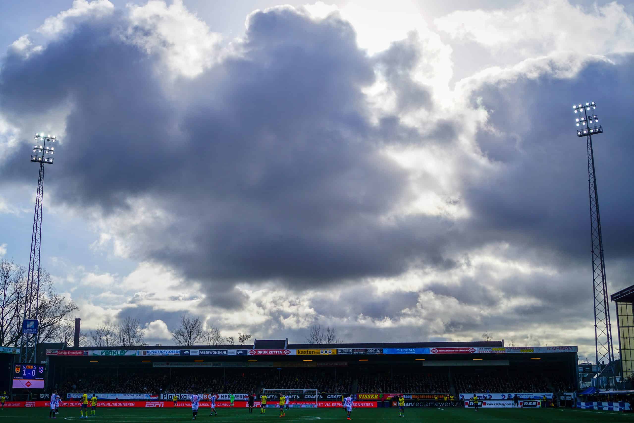 Onrustige middag in Leeuwarden bij memorabele Friese derby