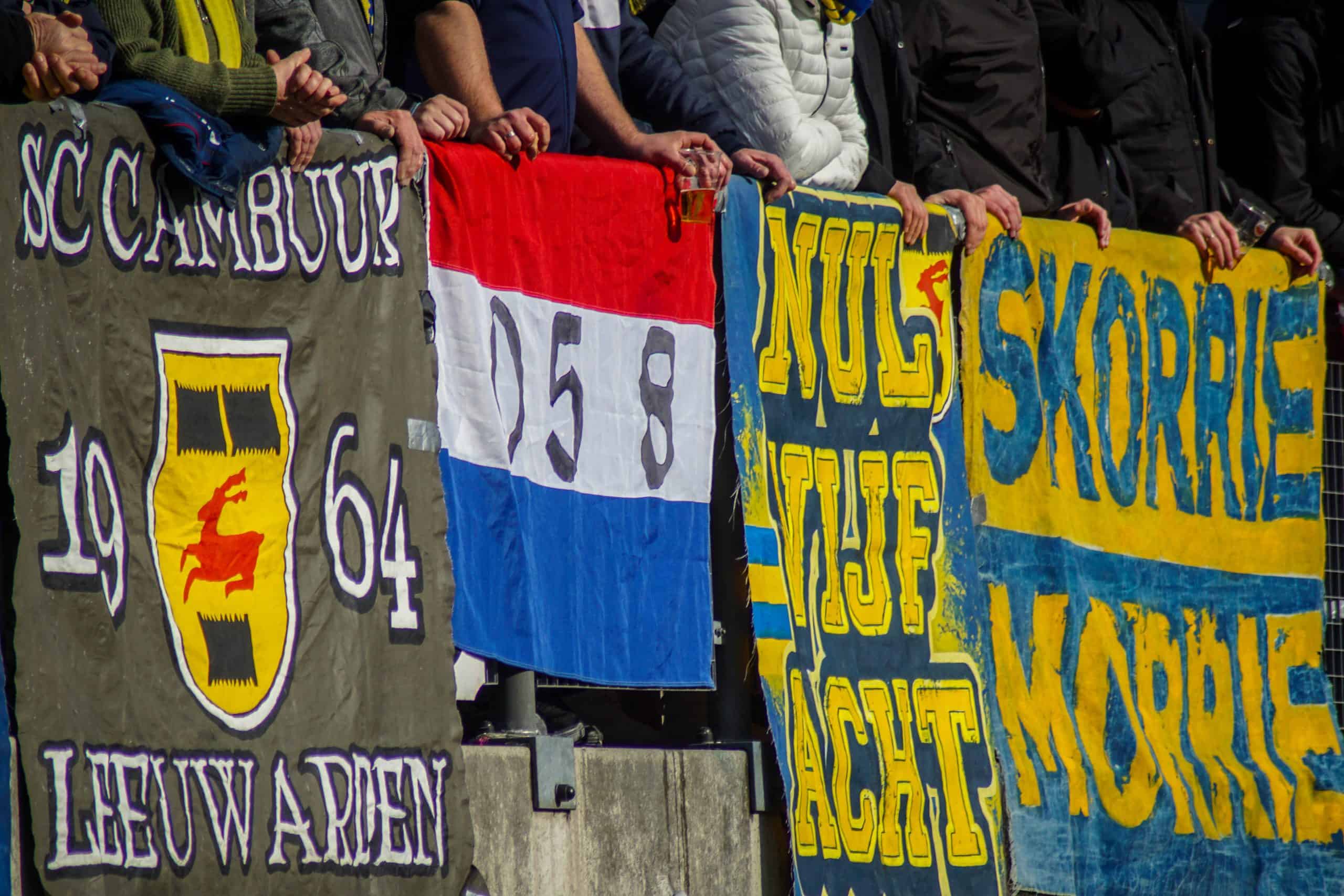 Onrustige middag in Leeuwarden bij memorabele Friese derby