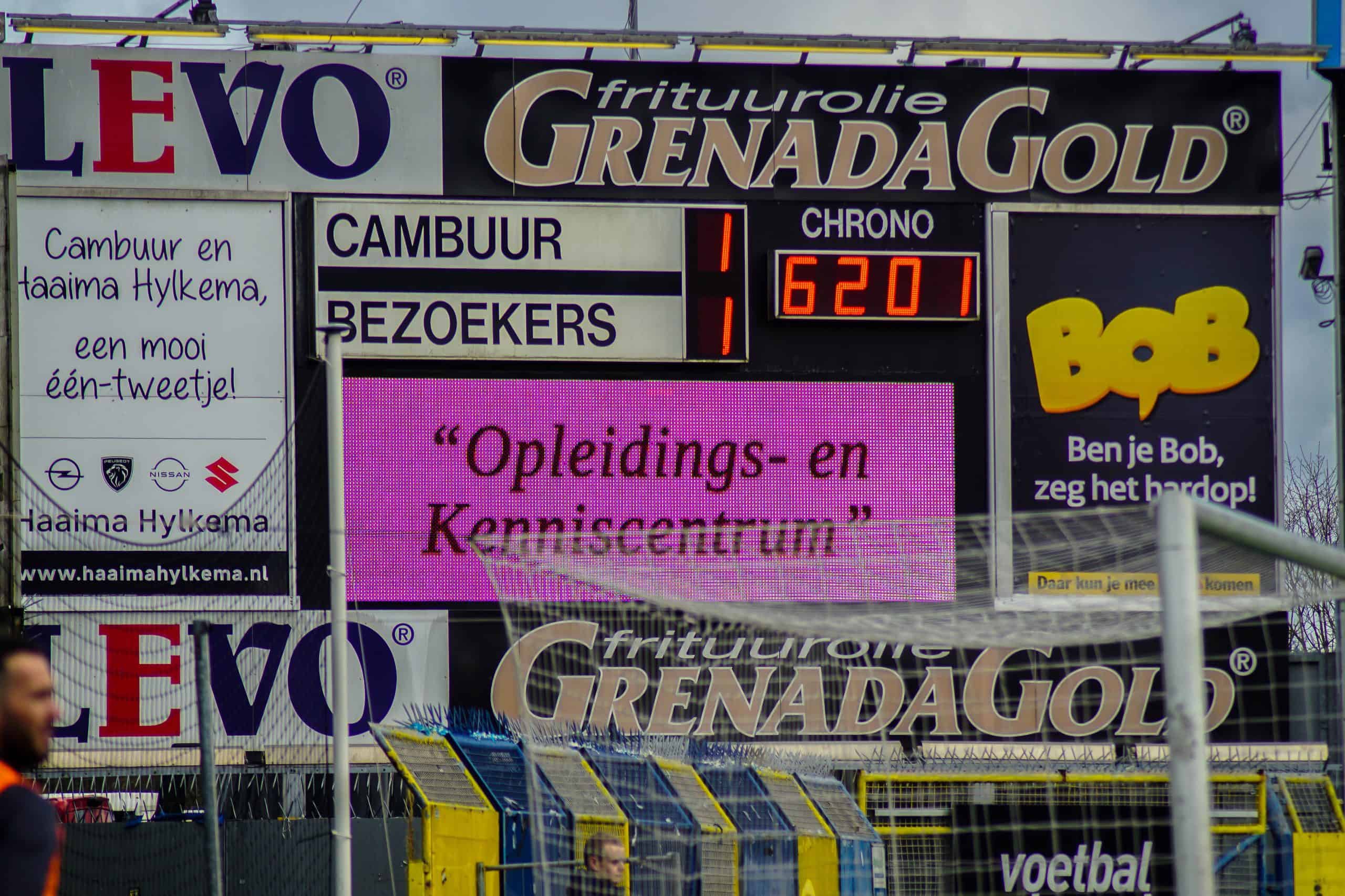 Onrustige middag in Leeuwarden bij memorabele Friese derby