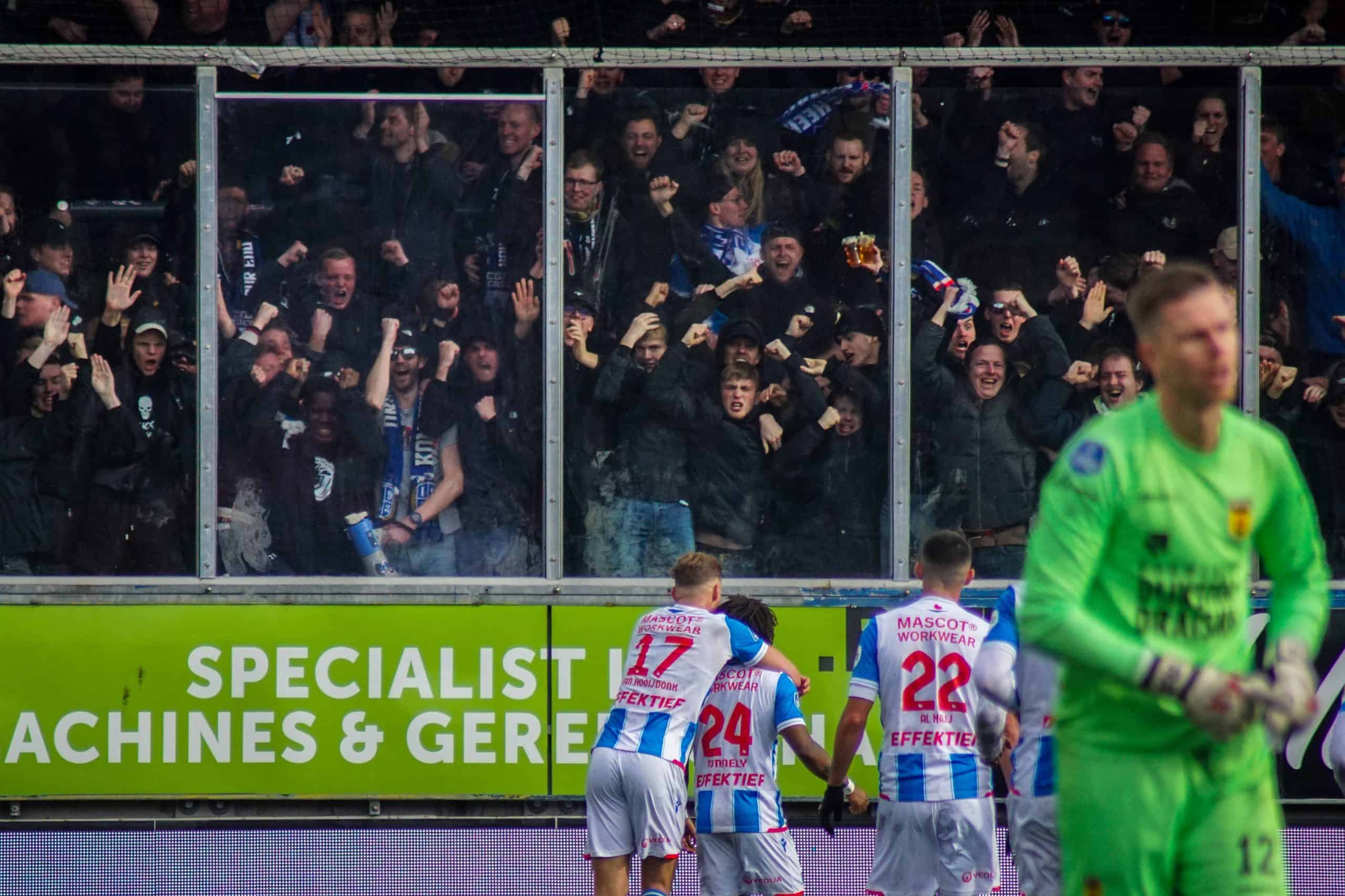 Onrustige middag in Leeuwarden bij memorabele Friese derby