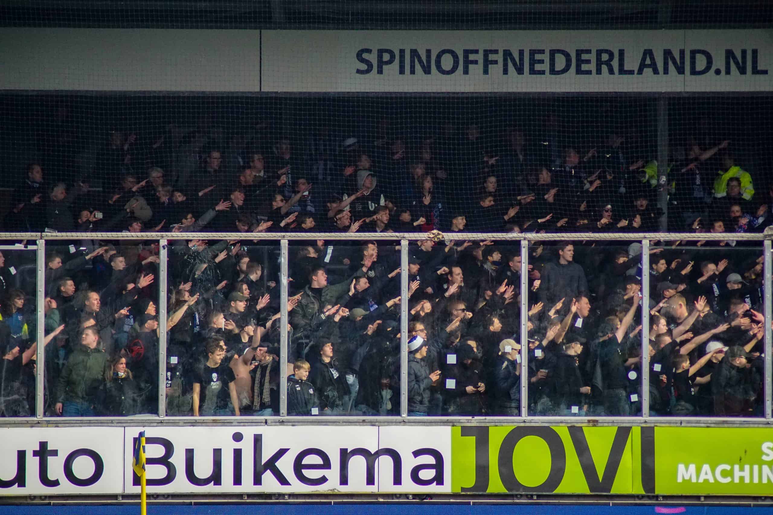 Onrustige middag in Leeuwarden bij memorabele Friese derby
