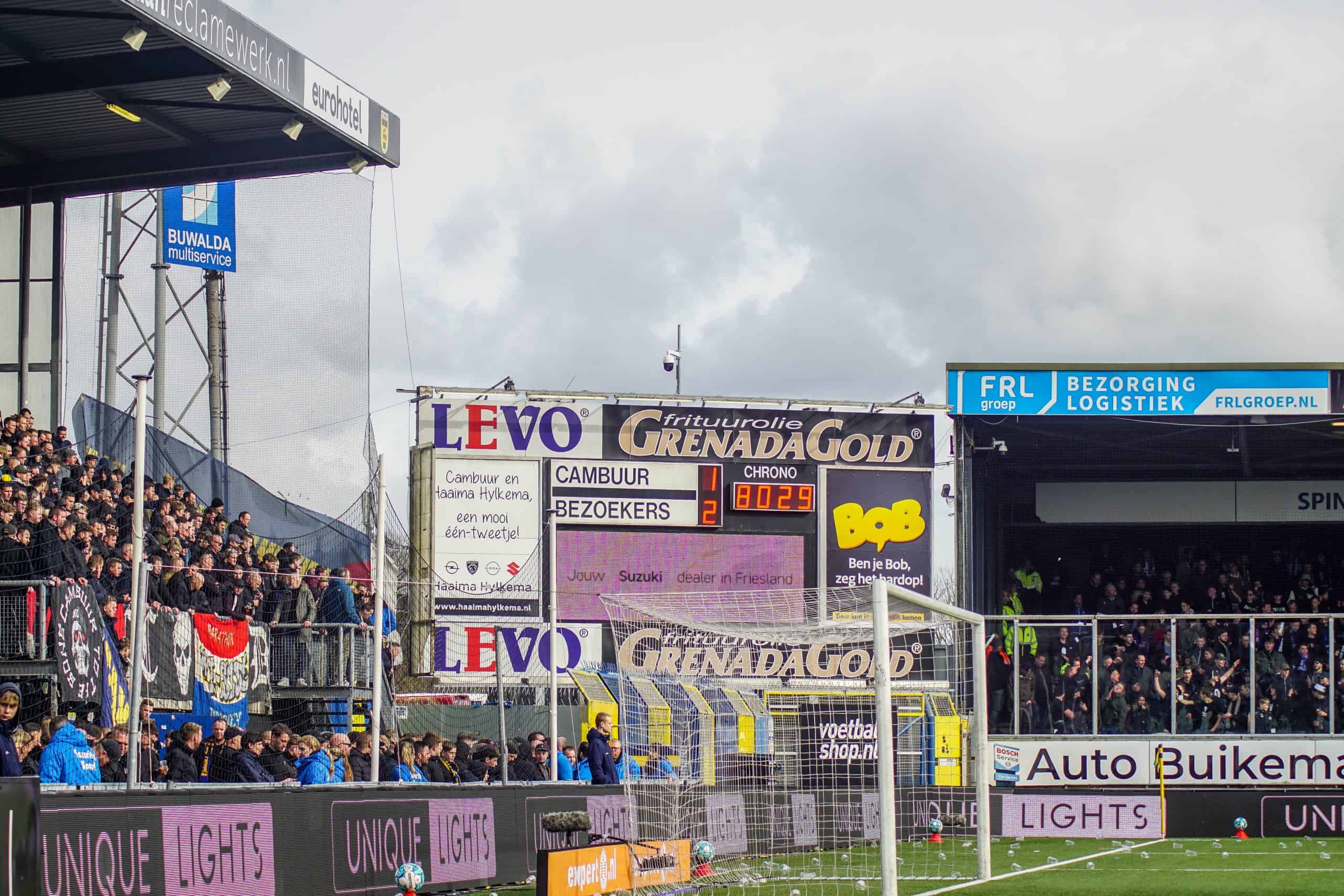 Onrustige middag in Leeuwarden bij memorabele Friese derby