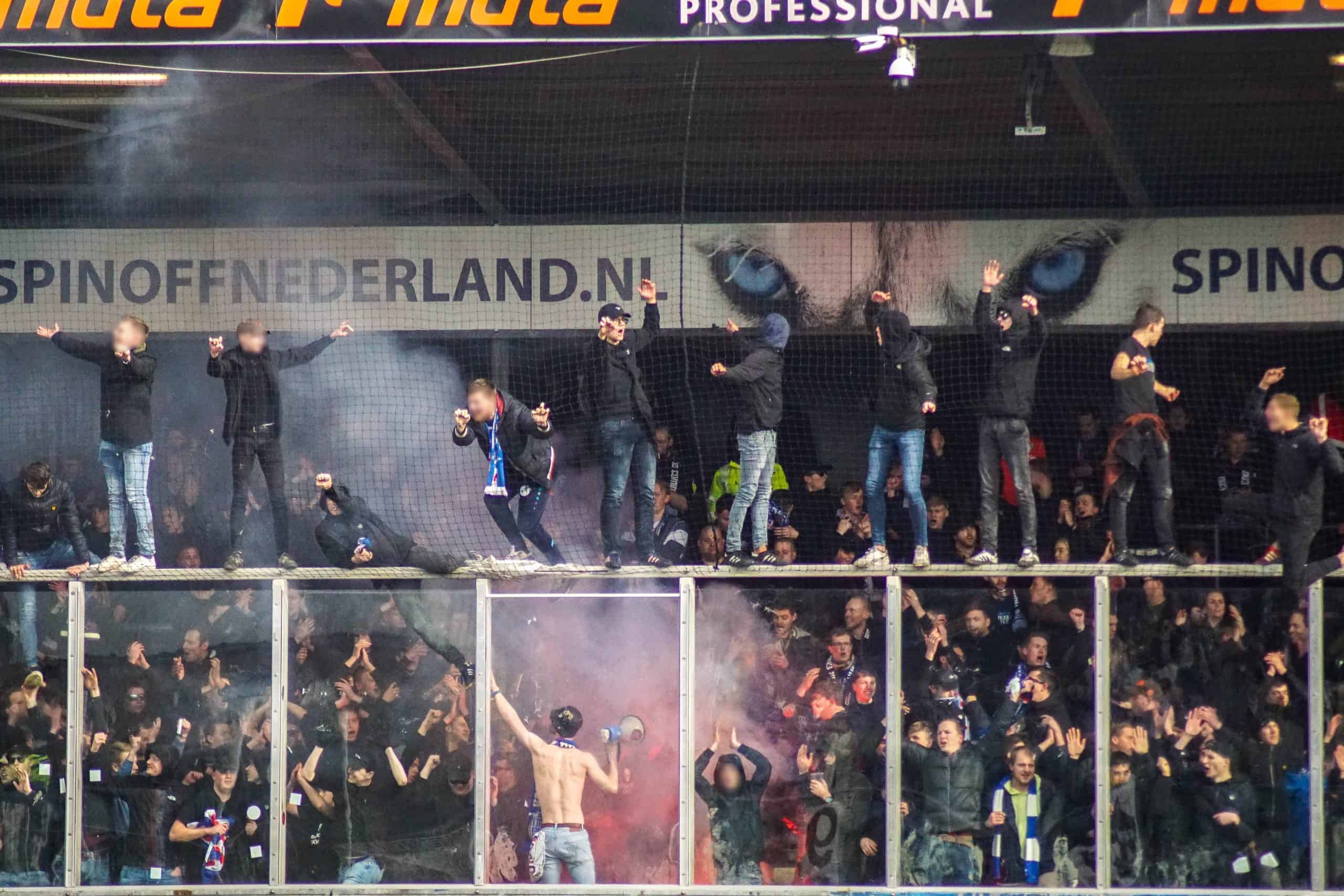 Onrustige middag in Leeuwarden bij memorabele Friese derby
