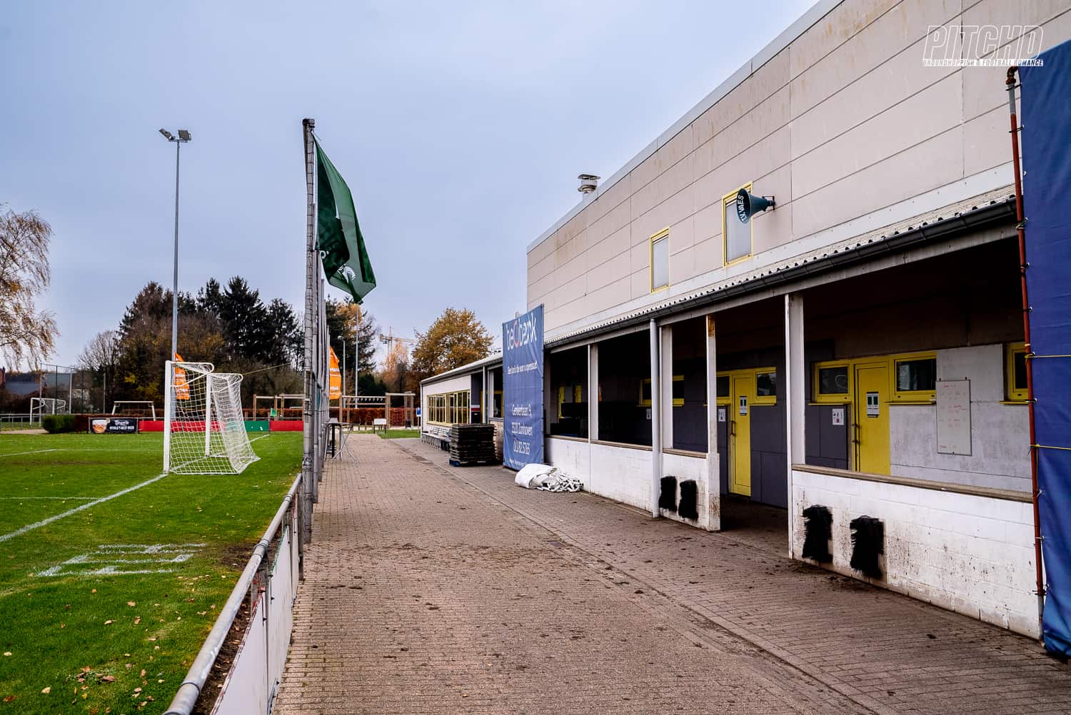 Halveweg LR 15 van 18