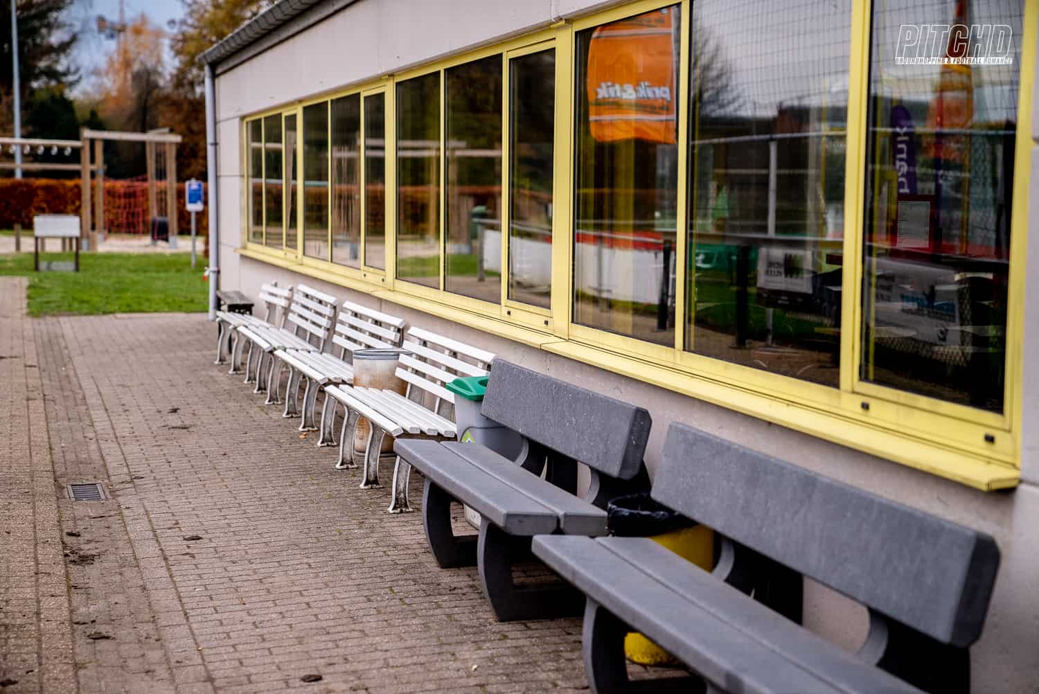 Halveweg LR 17 van 18