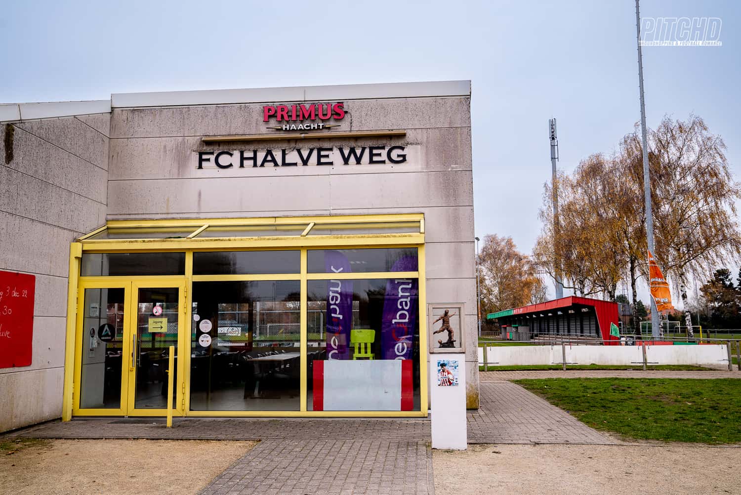 Halveweg LR 18 van 18