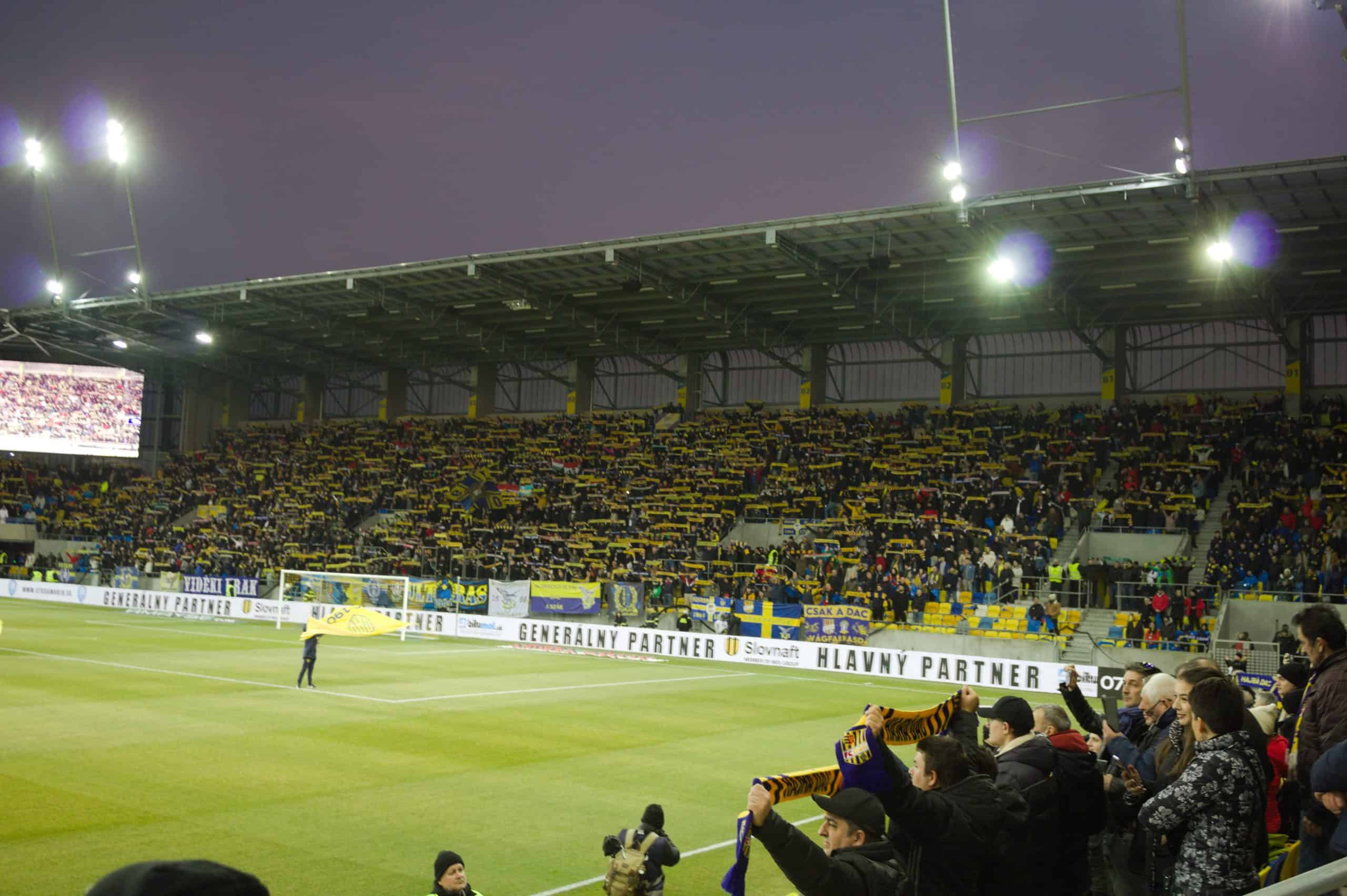 Hongarije tegen Slowakije in clubverband: DAC Dunajská Streda – Slovan Bratislava