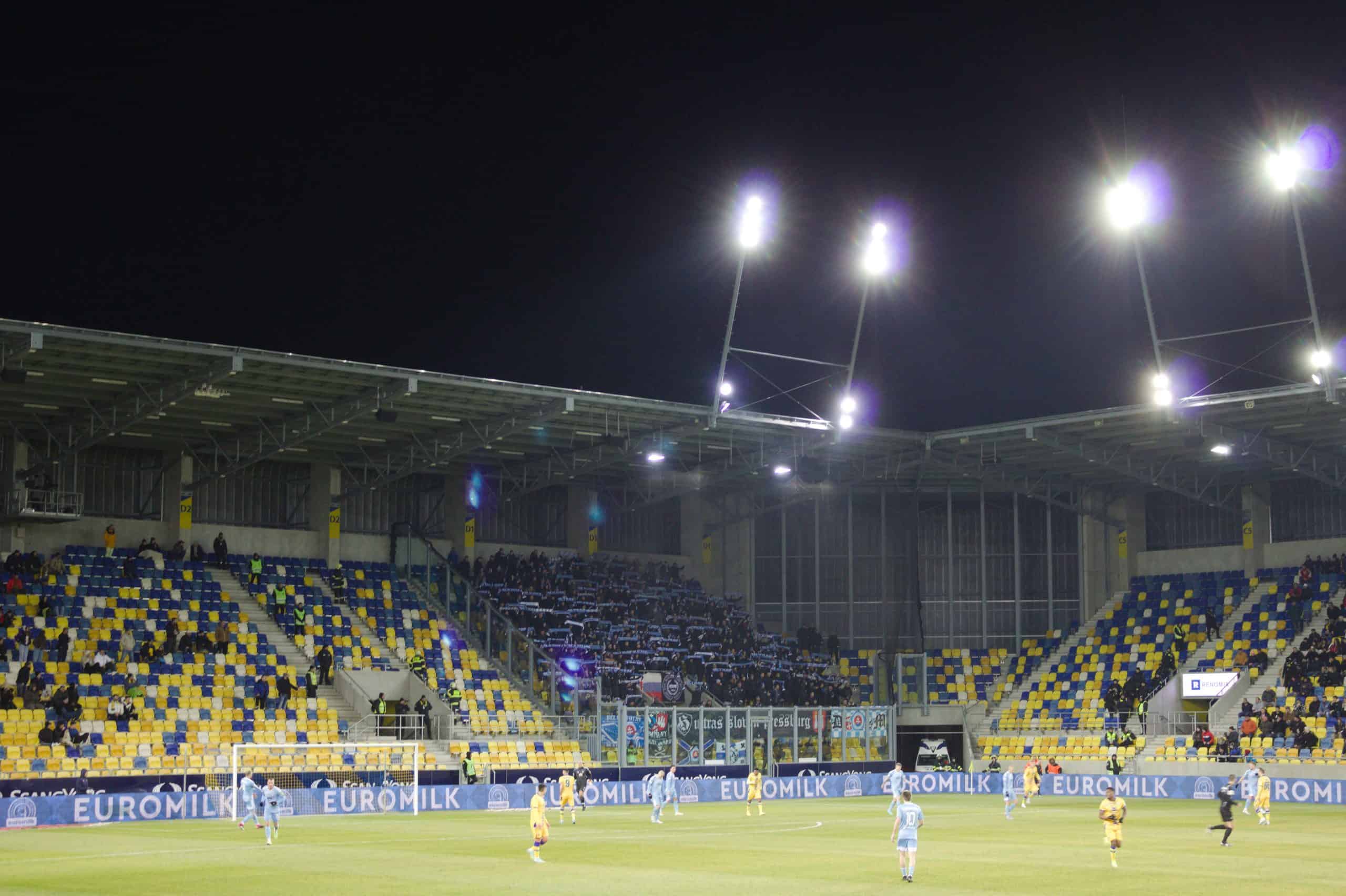 Hongarije tegen Slowakije in clubverband: DAC Dunajská Streda – Slovan Bratislava