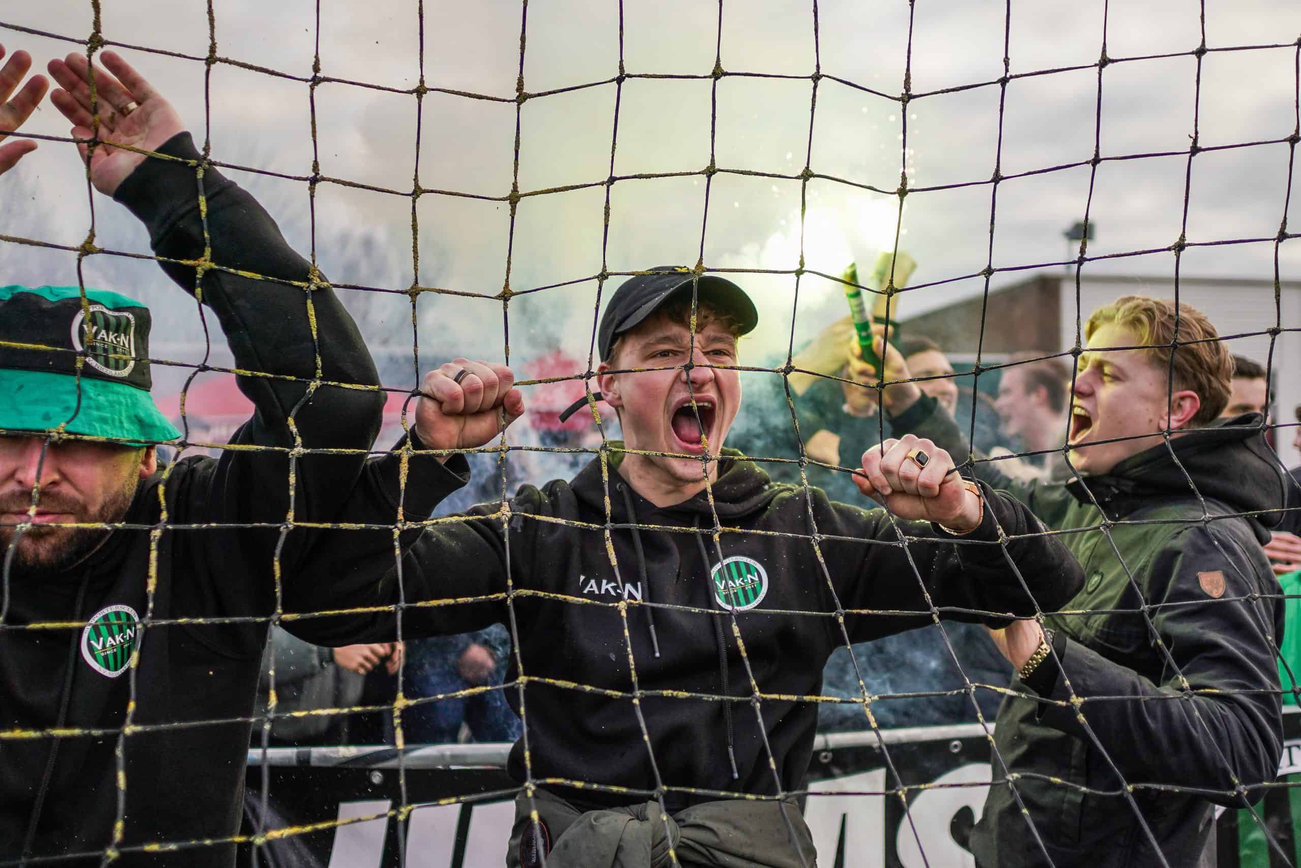 Gigantische ontlading in Nieuwveen na derbywinst SV Nicolaas Boys