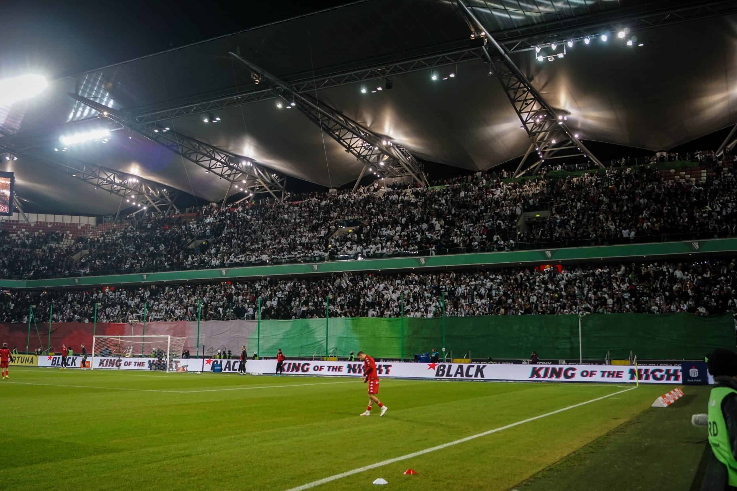 Poolse klassieker tussen Legia Warschau en Widzew Lodz keert terug met een knal