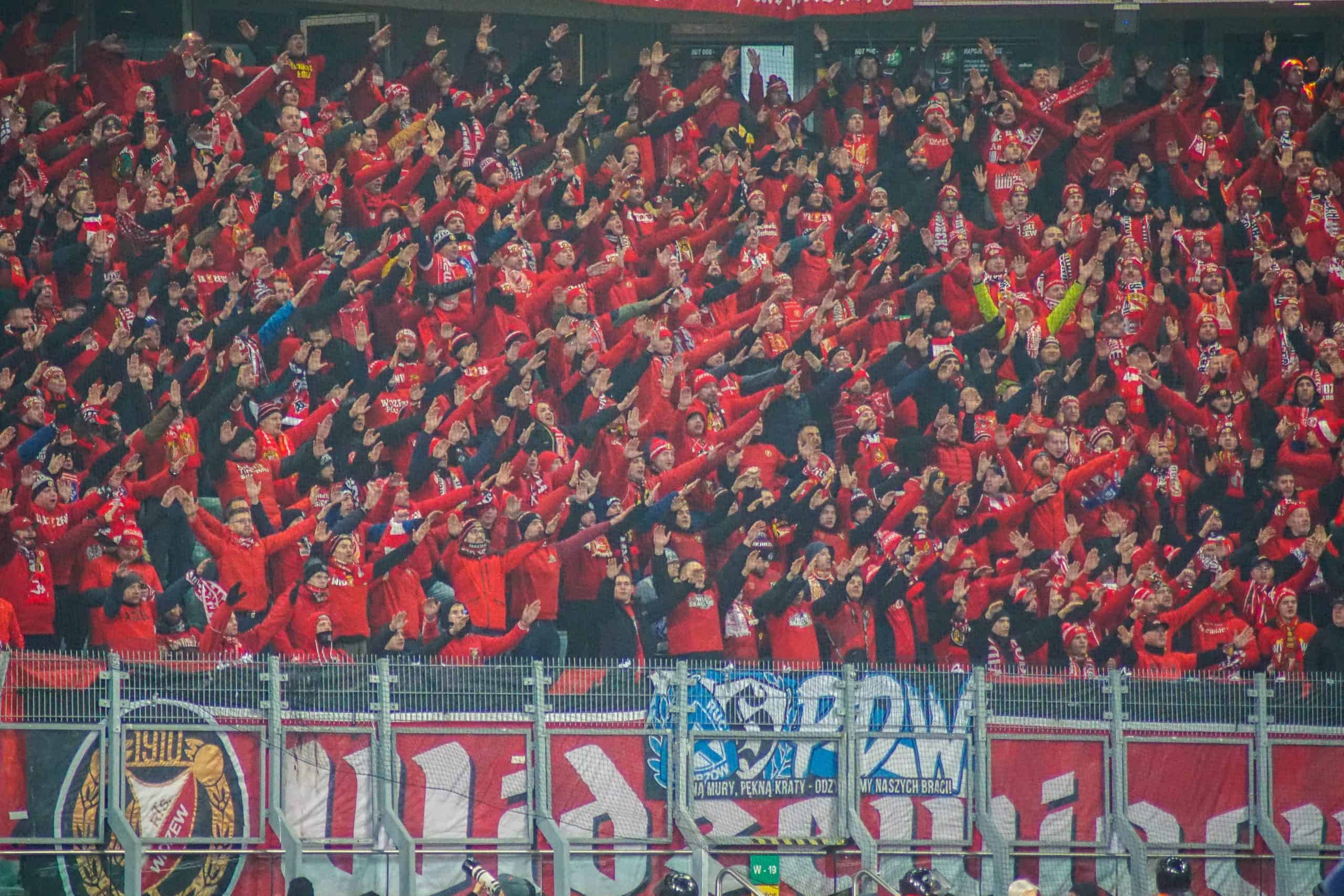Poolse klassieker tussen Legia Warschau en Widzew Lodz keert terug met een knal