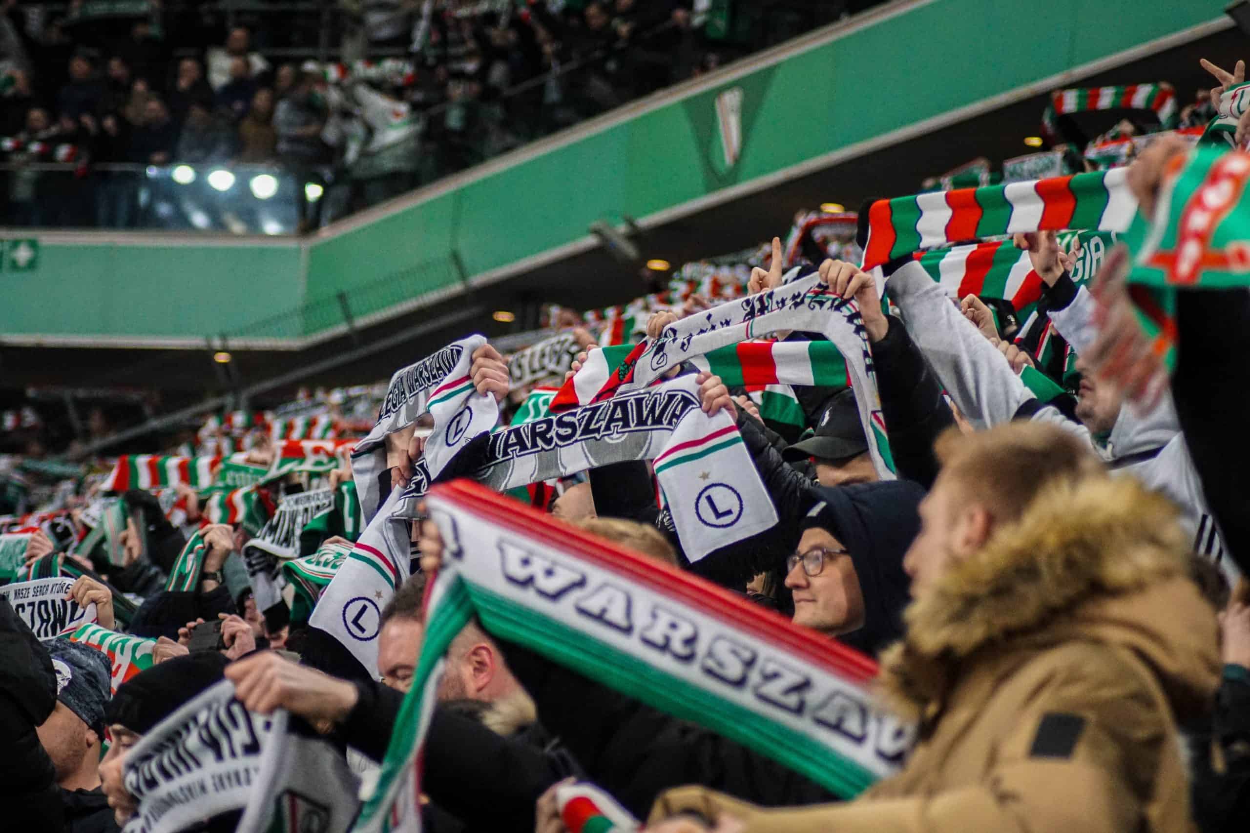 Poolse klassieker tussen Legia Warschau en Widzew Lodz keert terug met een knal