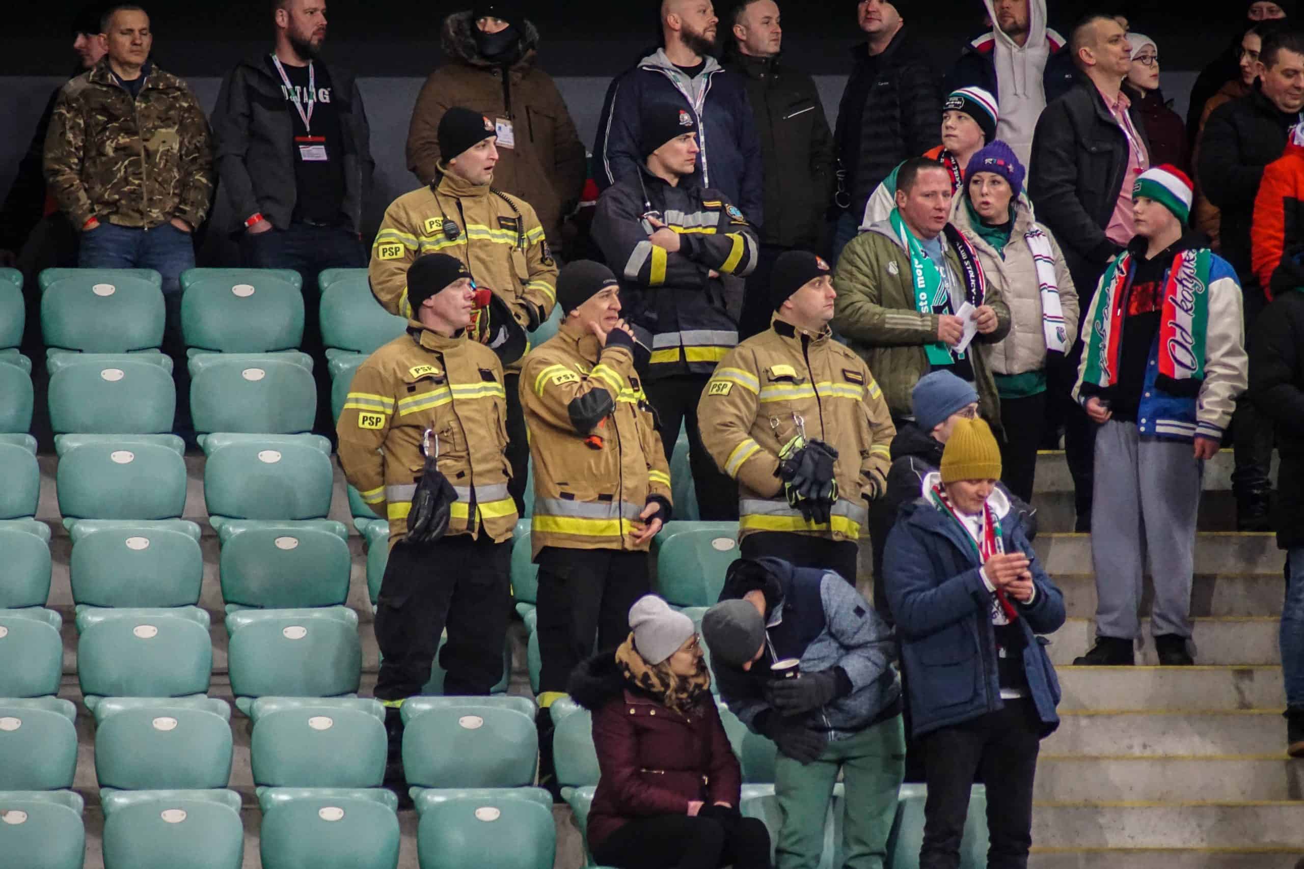 Poolse klassieker tussen Legia Warschau en Widzew Lodz keert terug met een knal