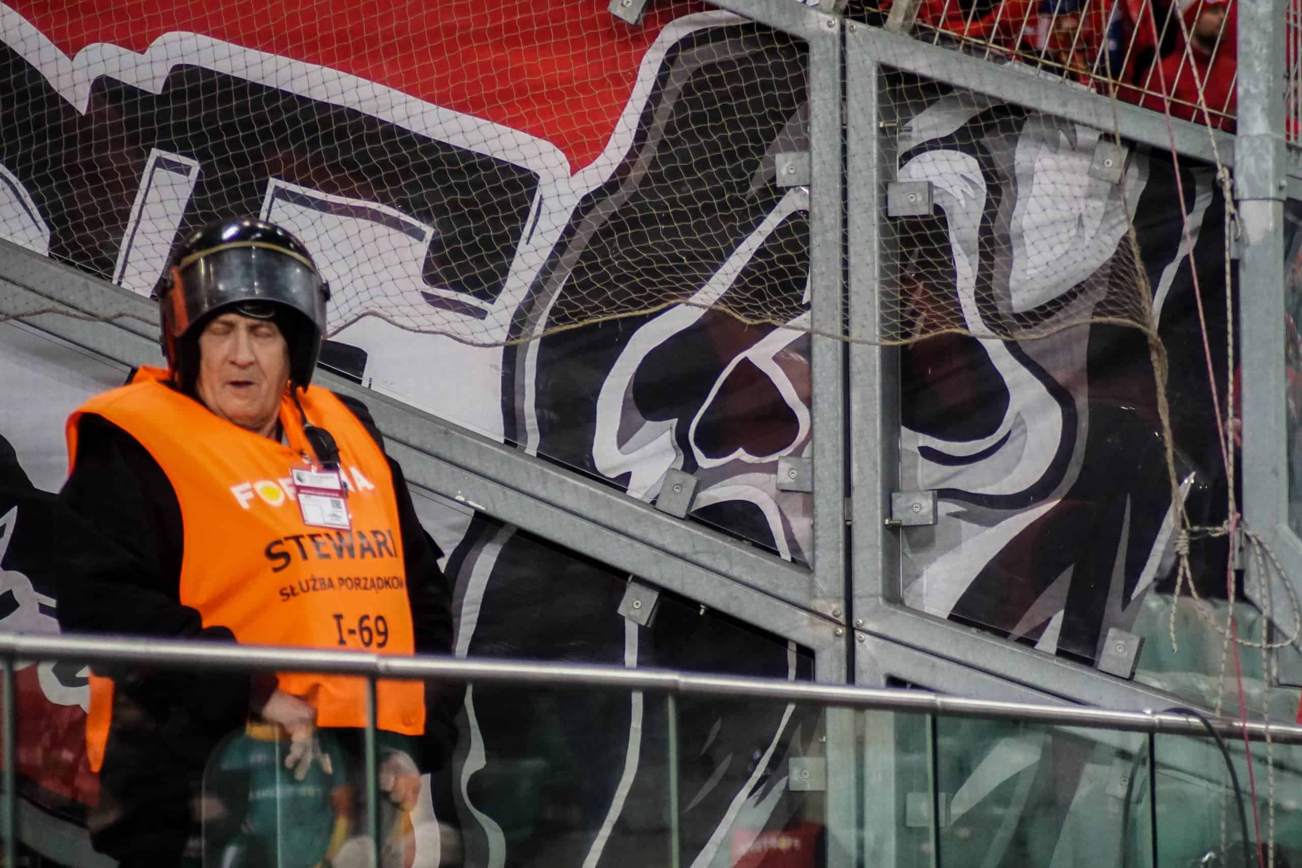 Poolse klassieker tussen Legia Warschau en Widzew Lodz keert terug met een knal