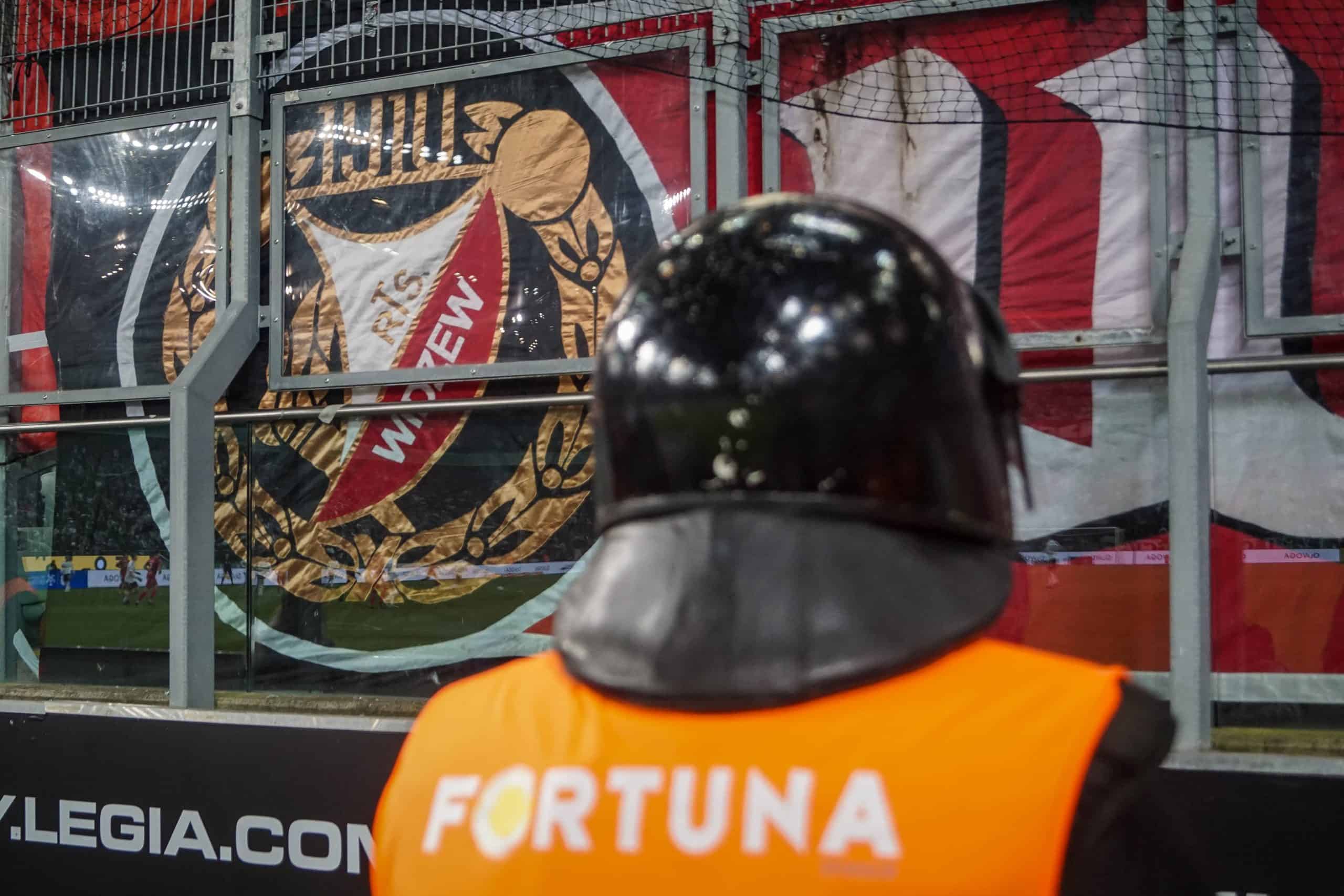 Poolse klassieker tussen Legia Warschau en Widzew Lodz keert terug met een knal