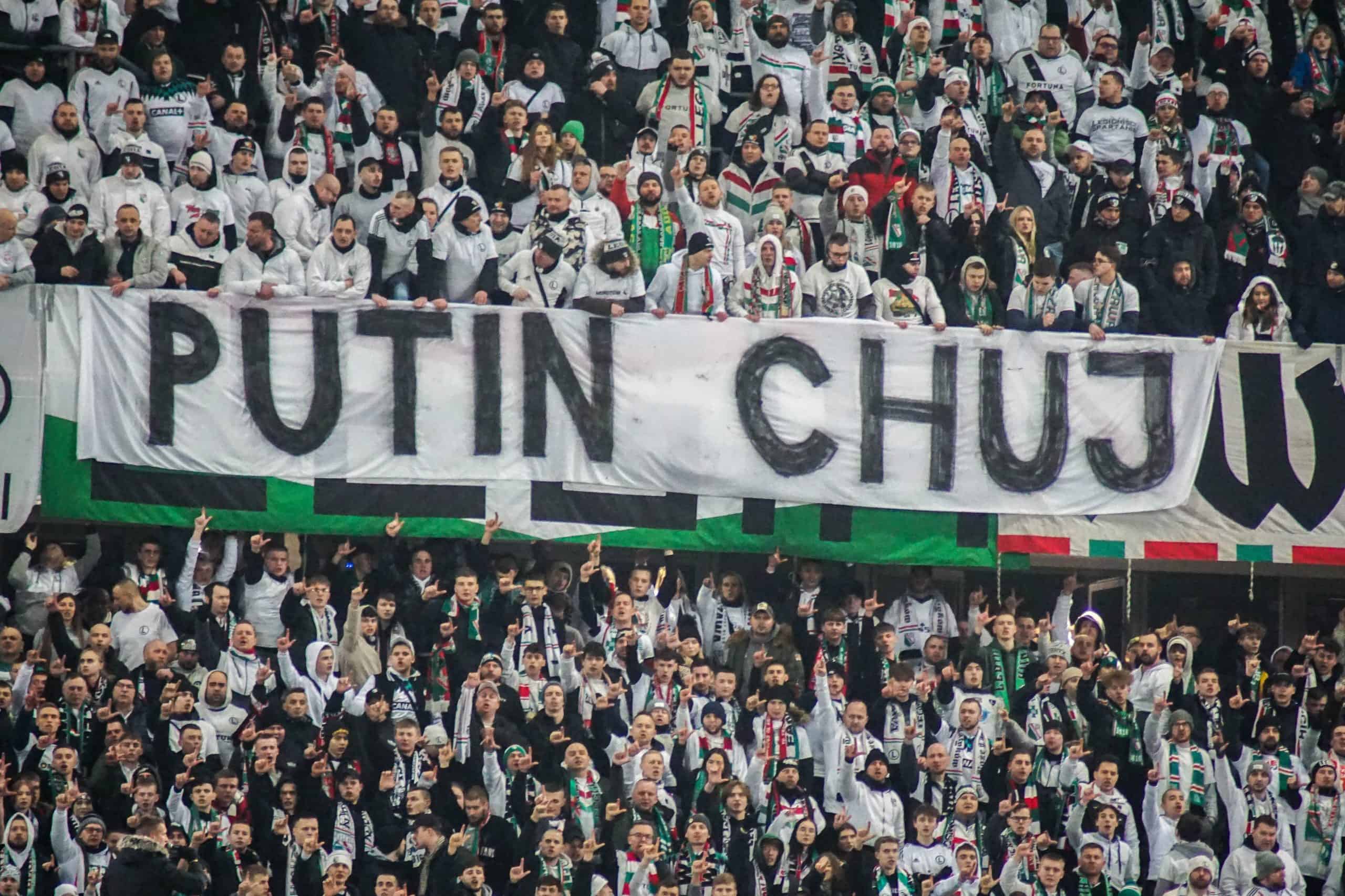 Poolse klassieker tussen Legia Warschau en Widzew Lodz keert terug met een knal