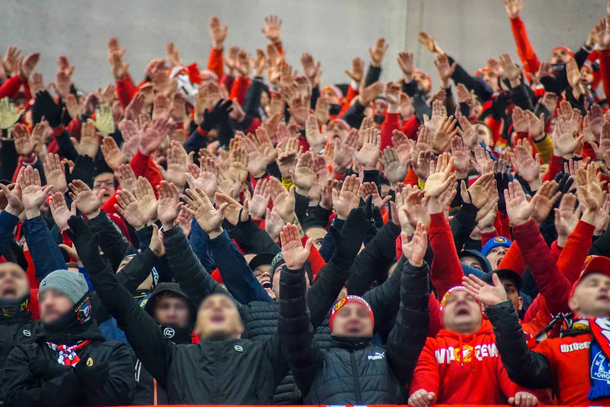 Poolse klassieker tussen Legia Warschau en Widzew Lodz keert terug met een knal