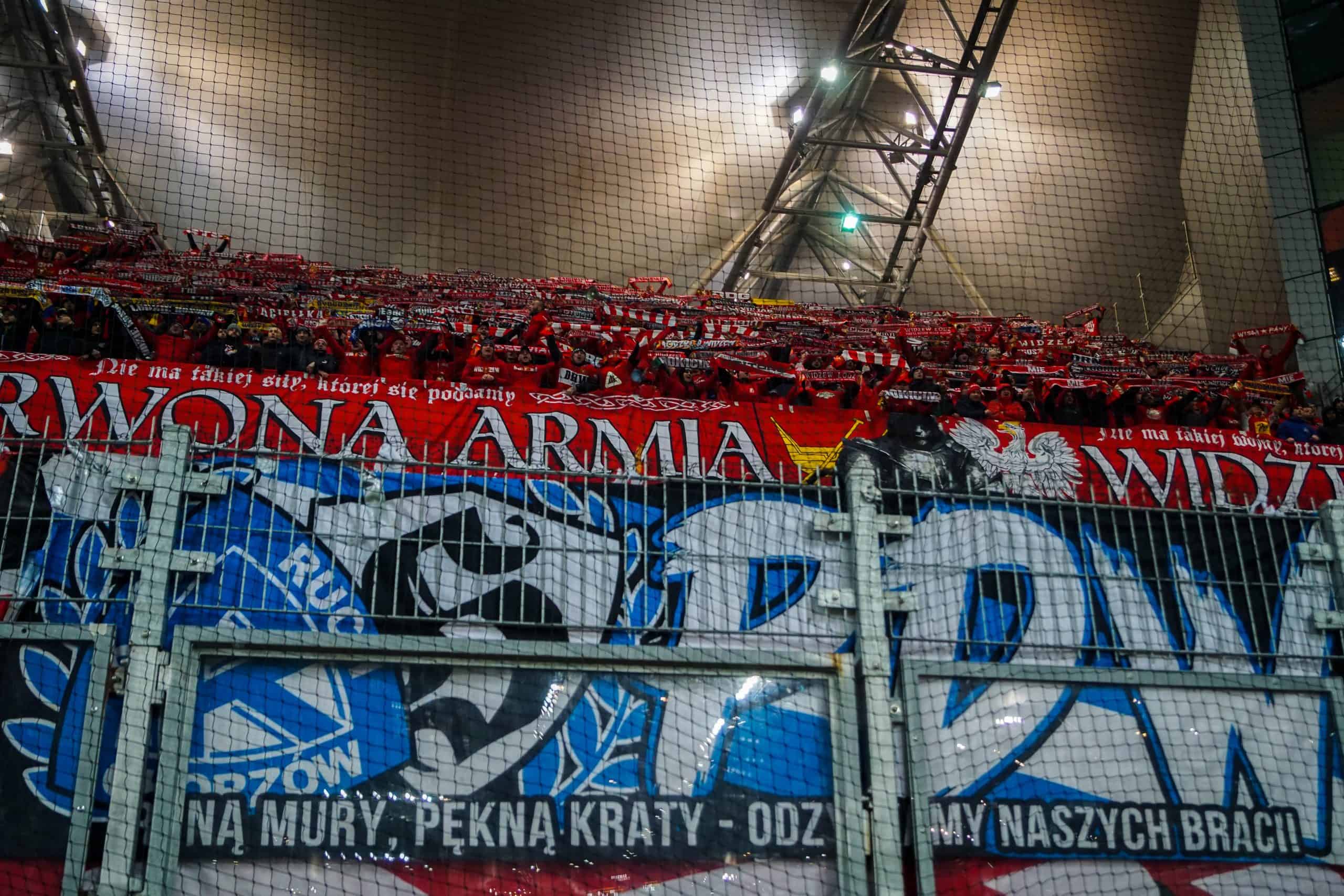 Poolse klassieker tussen Legia Warschau en Widzew Lodz keert terug met een knal
