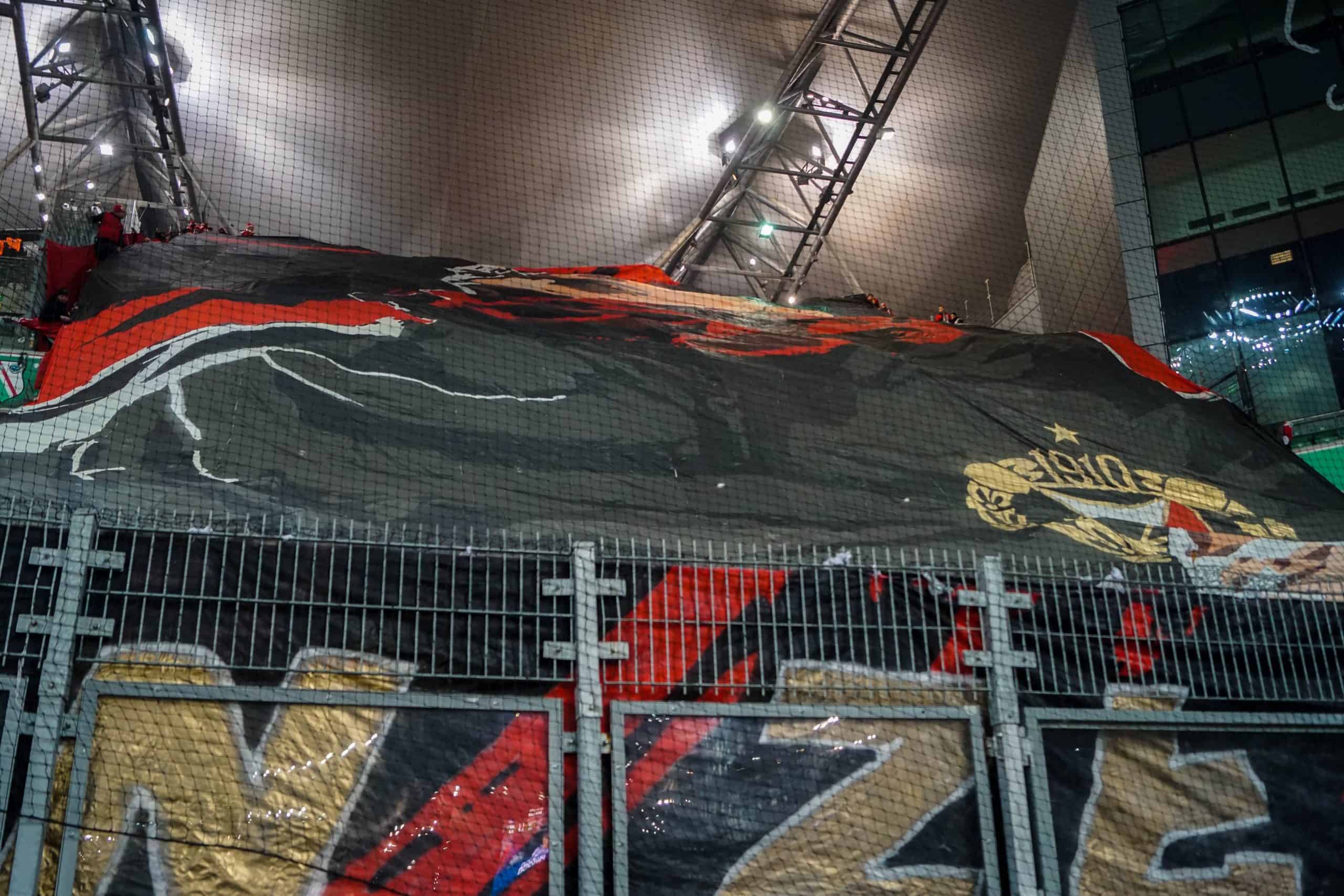 Poolse klassieker tussen Legia Warschau en Widzew Lodz keert terug met een knal