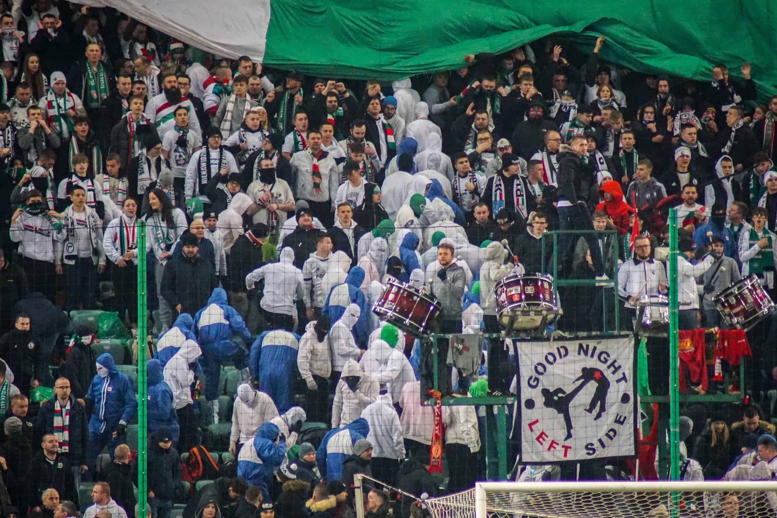 Poolse klassieker tussen Legia Warschau en Widzew Lodz keert terug met een knal