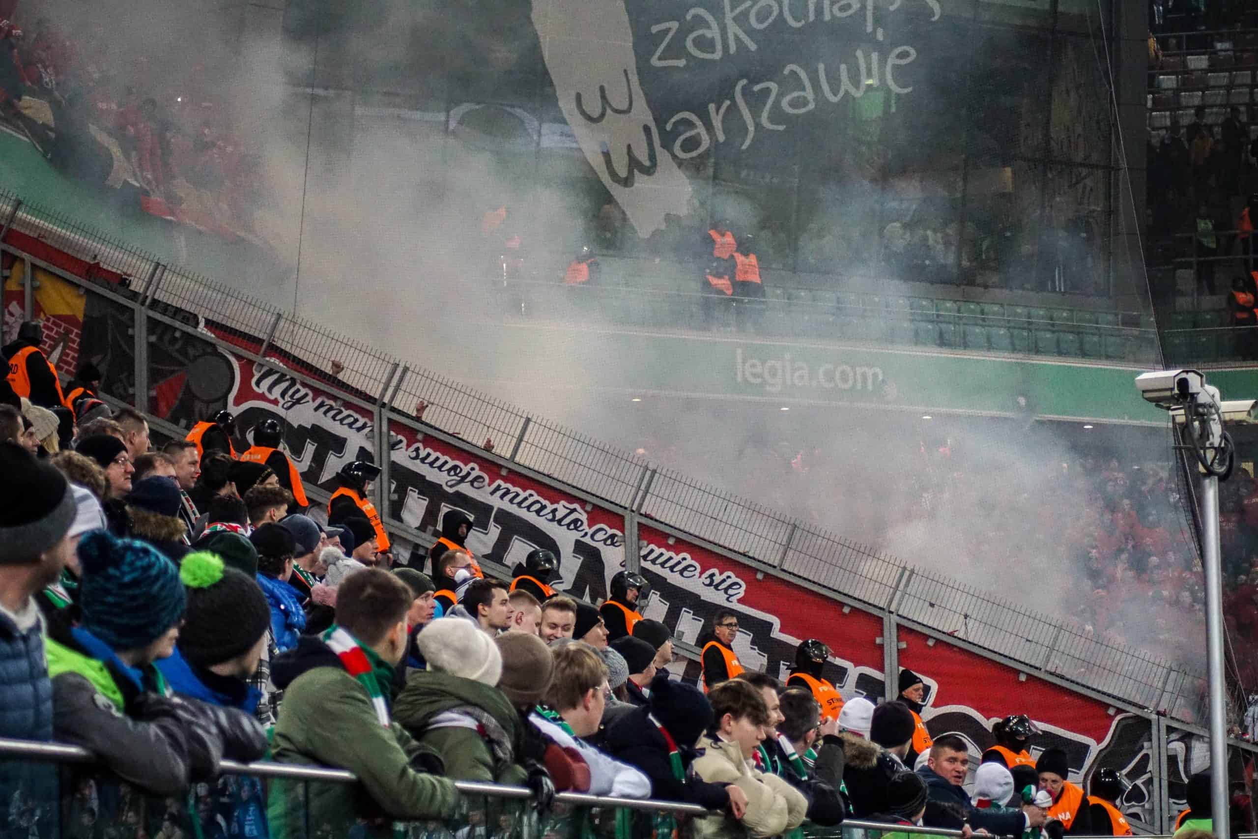Poolse klassieker tussen Legia Warschau en Widzew Lodz keert terug met een knal
