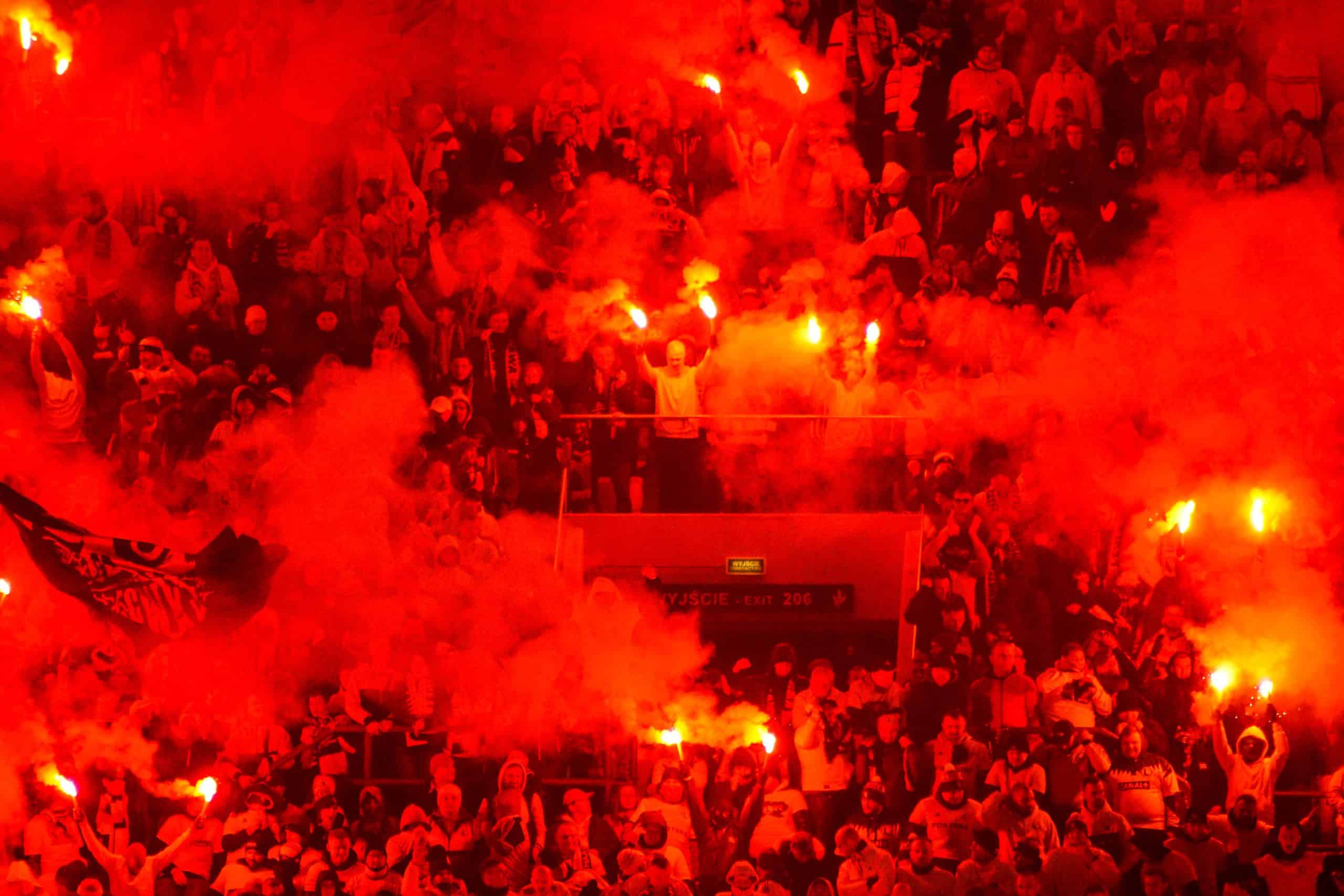 Poolse klassieker tussen Legia Warschau en Widzew Lodz keert terug met een knal
