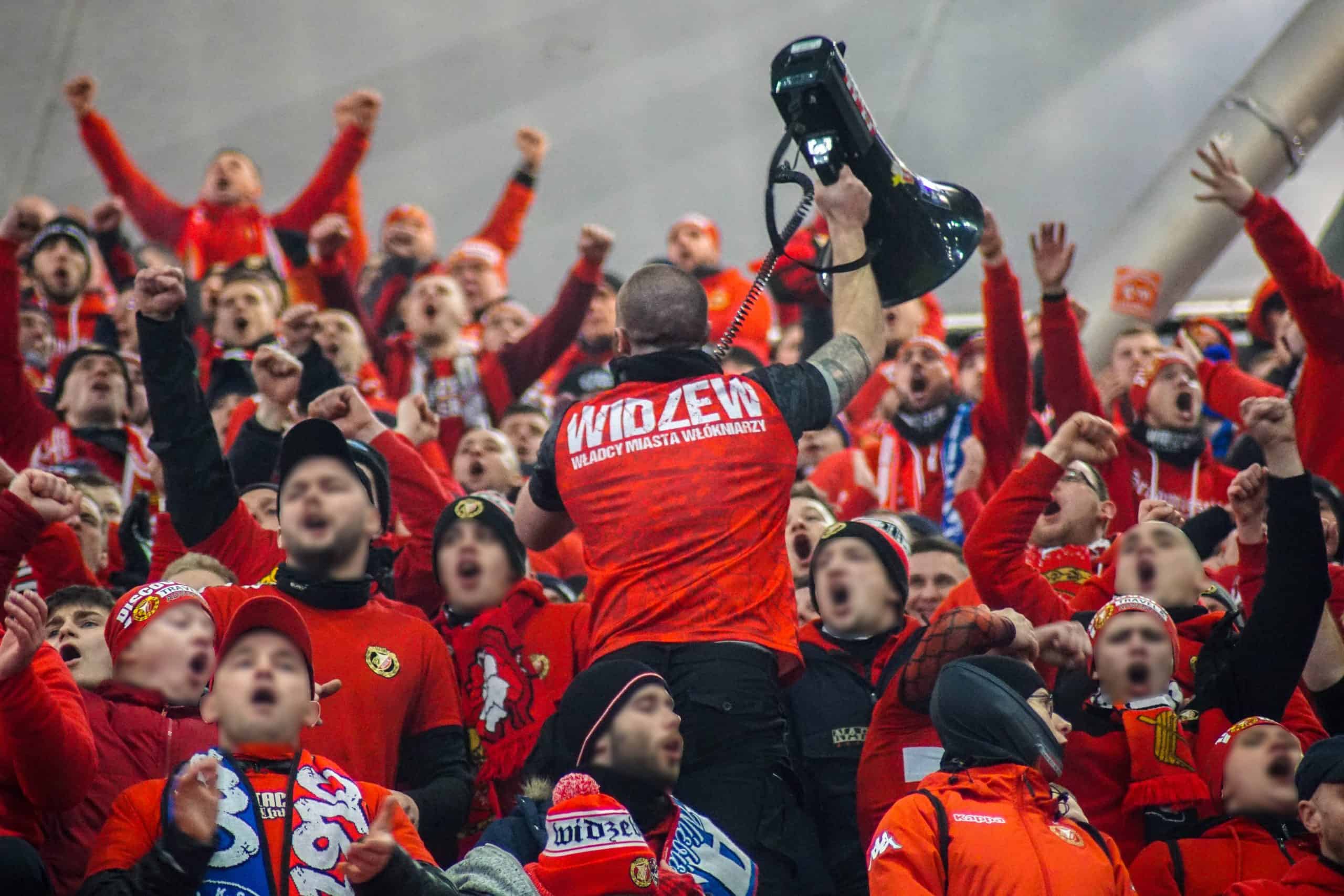 Poolse klassieker tussen Legia Warschau en Widzew Lodz keert terug met een knal