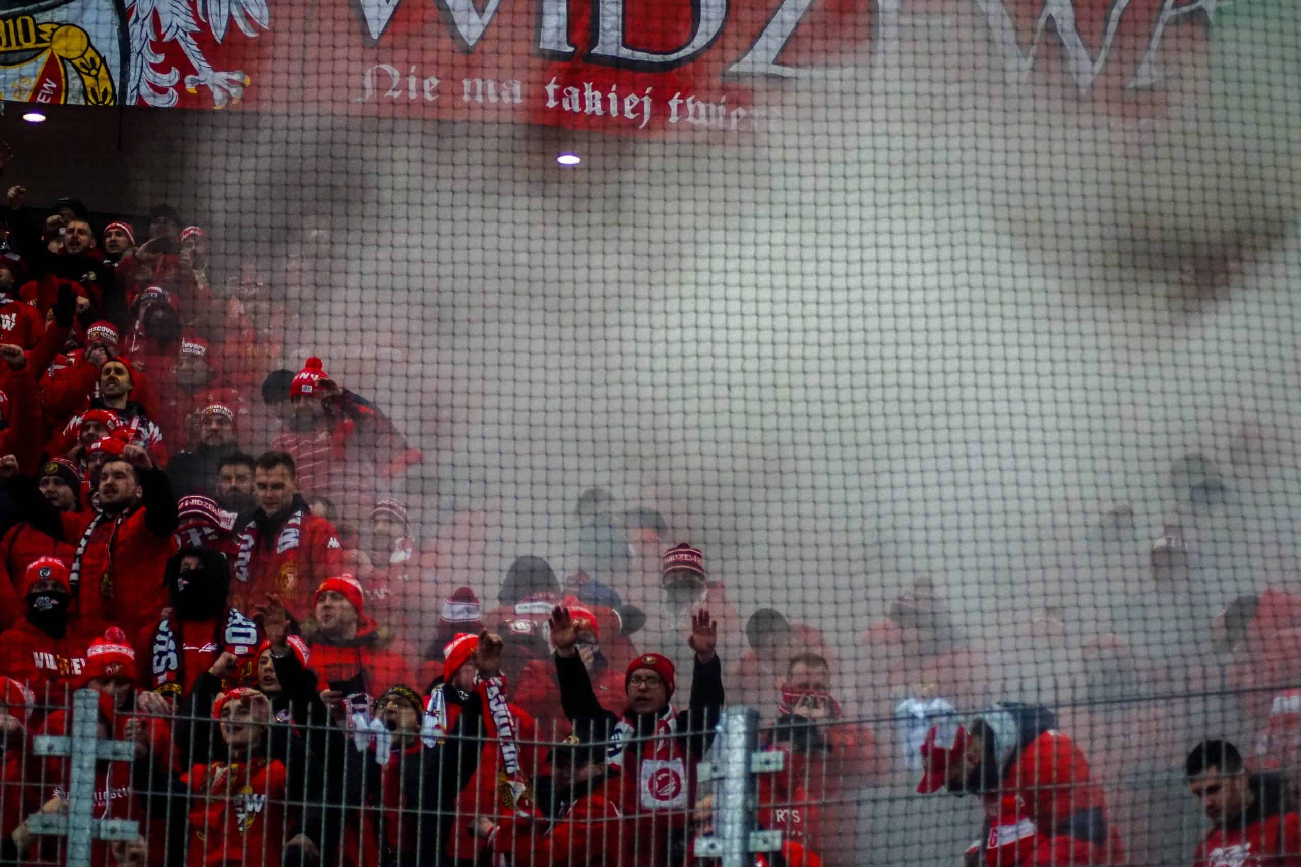 Poolse klassieker tussen Legia Warschau en Widzew Lodz keert terug met een knal
