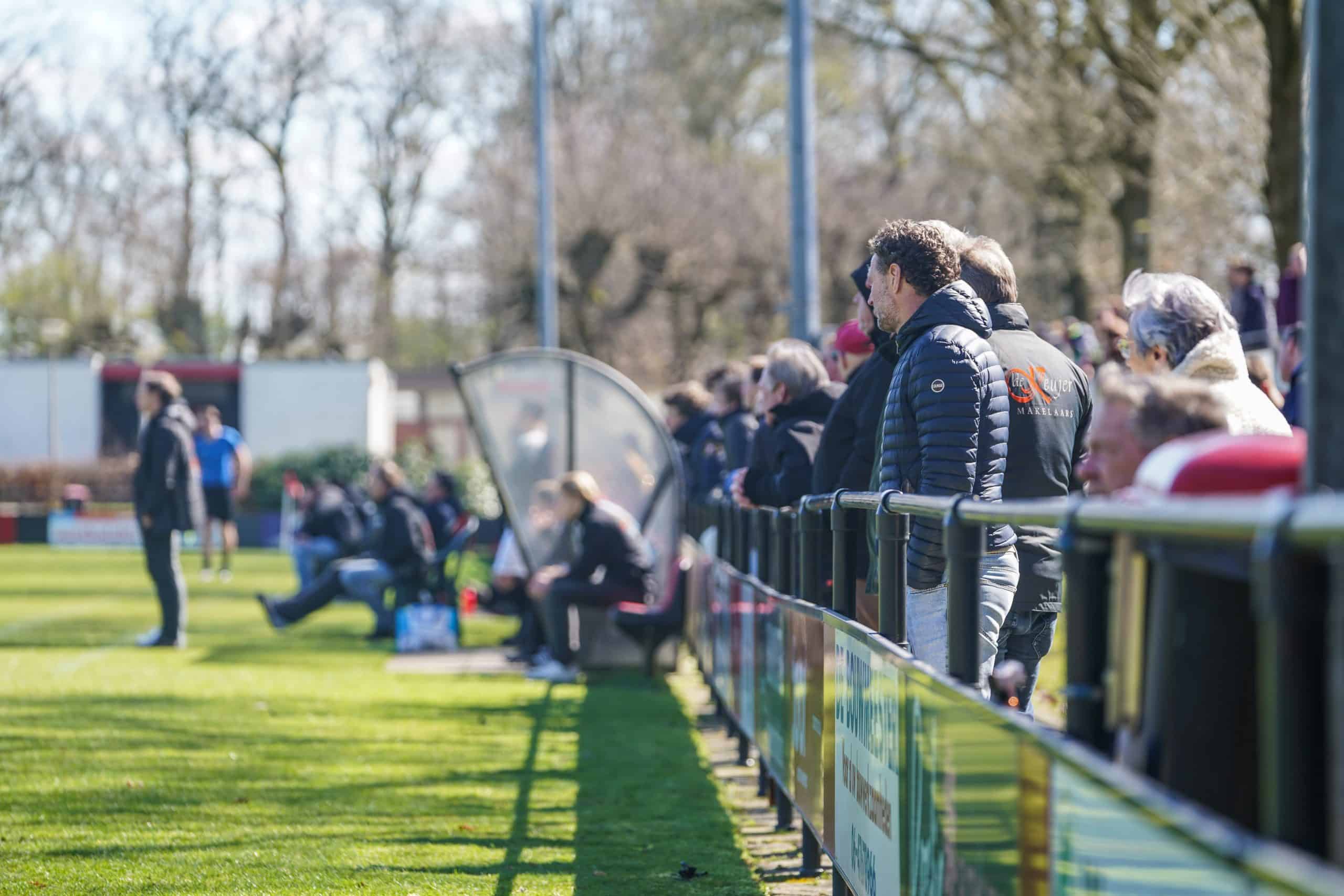 Spelers stellen teleur bij fijne dorpsderby tussen Holten en Markelo