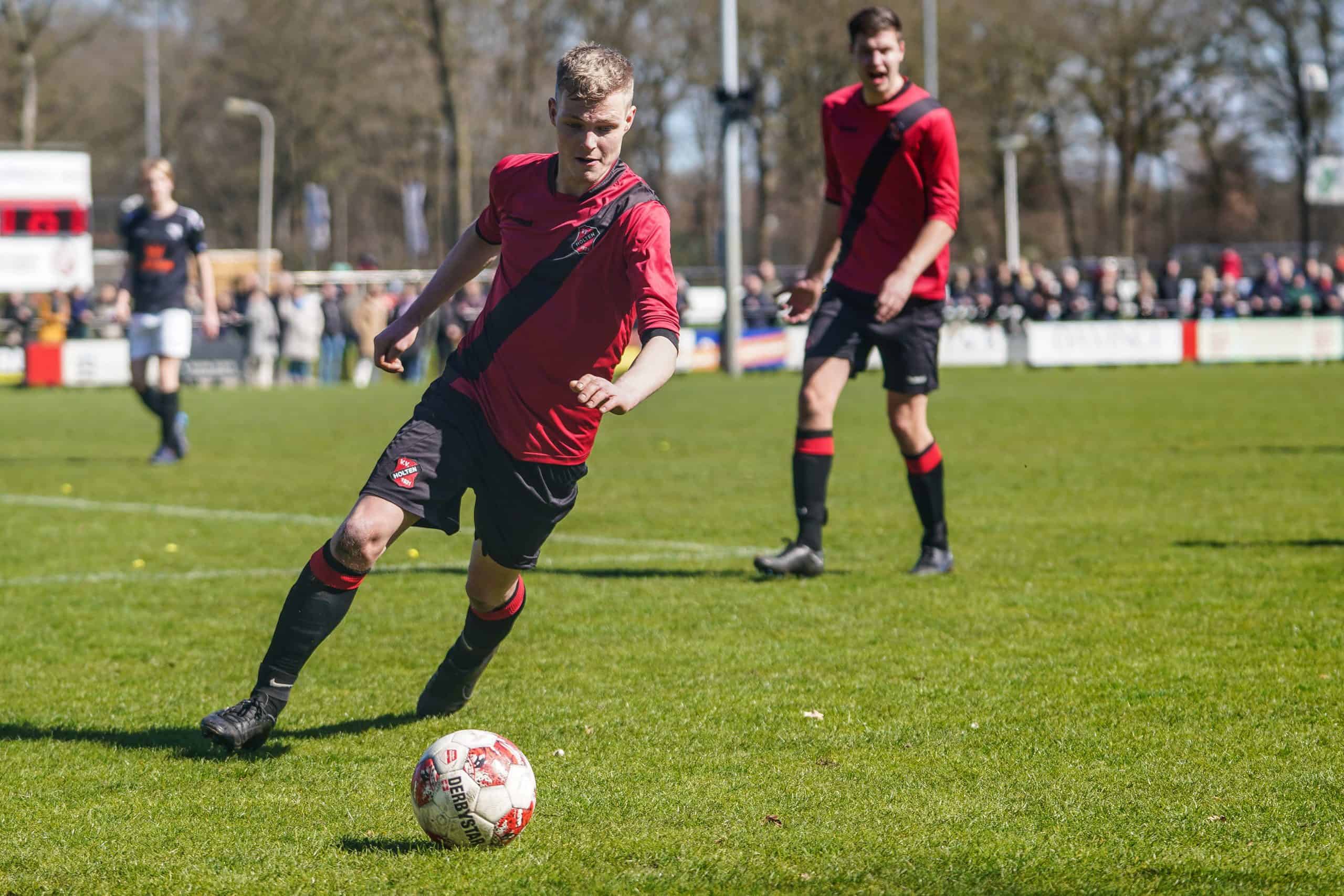 Spelers stellen teleur bij fijne dorpsderby tussen Holten en Markelo