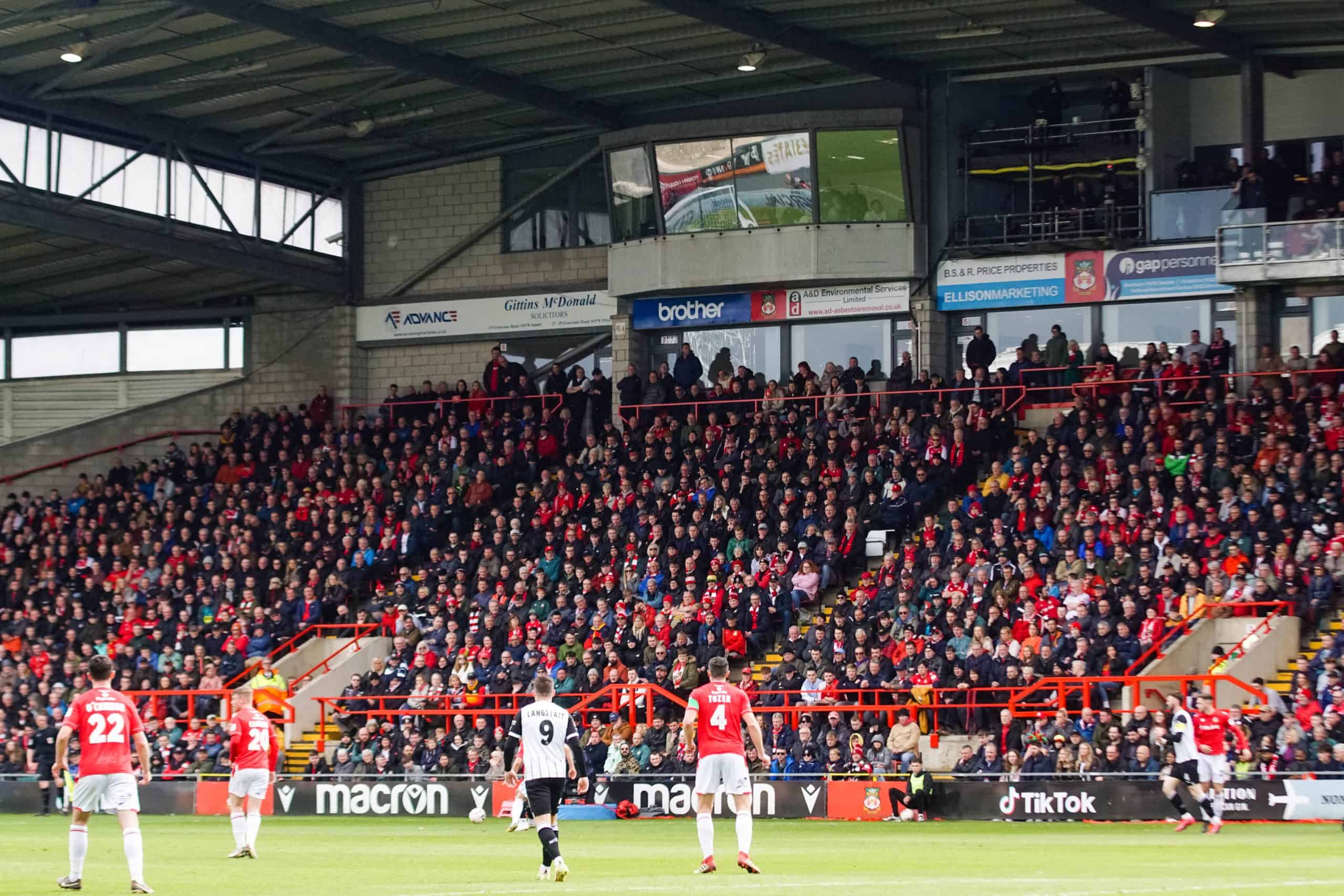Gigantische ontlading bij Wrexham na cruciale winst tegen Notts County