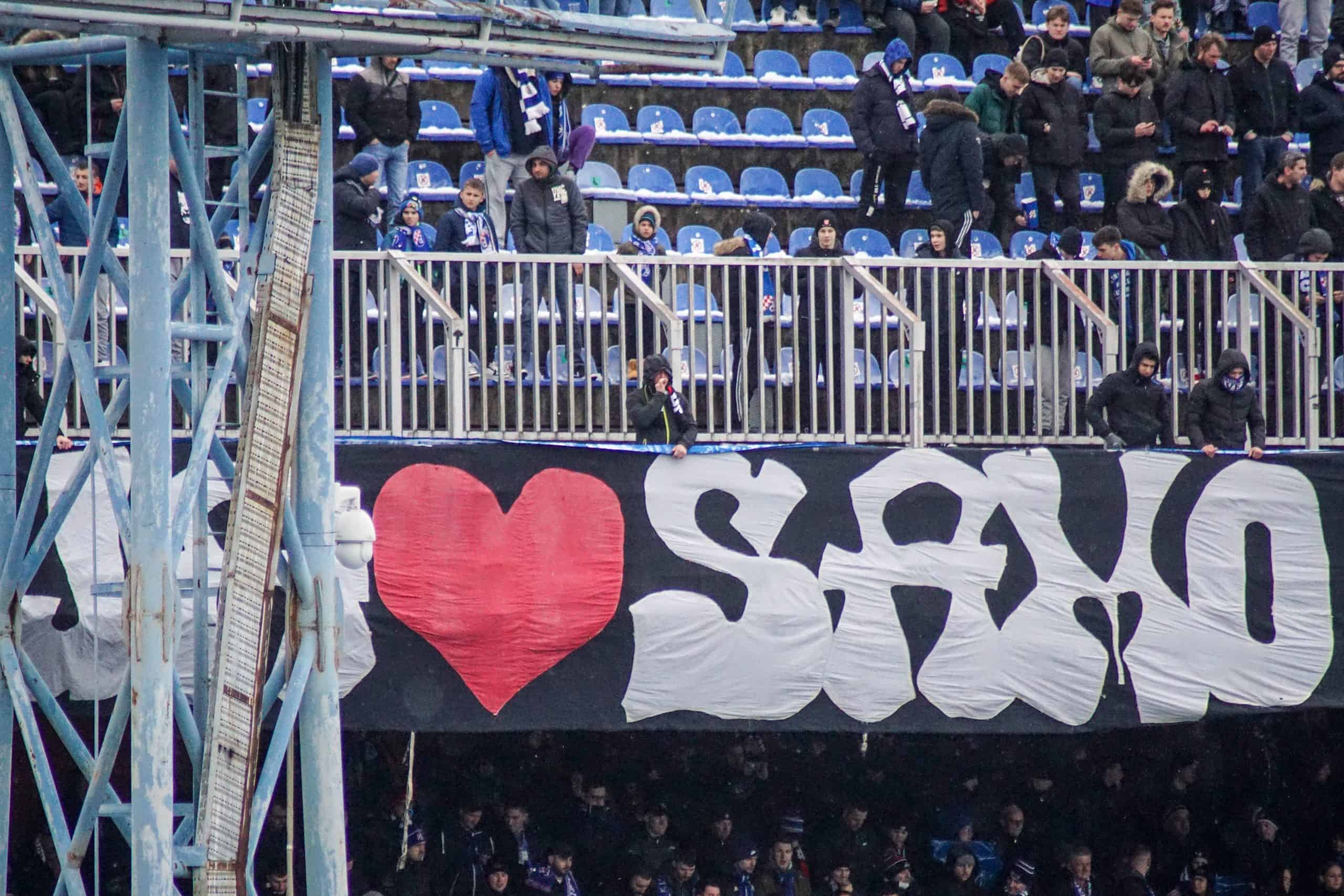 IJskoude editie Dinamo Zagreb – Hajduk Split ontbrandt pas laat