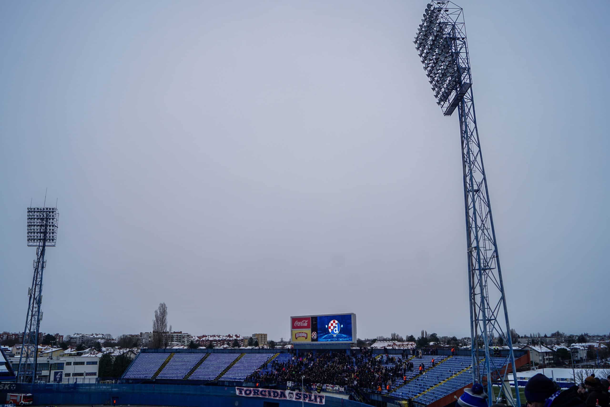 IJskoude editie Dinamo Zagreb – Hajduk Split ontbrandt pas laat