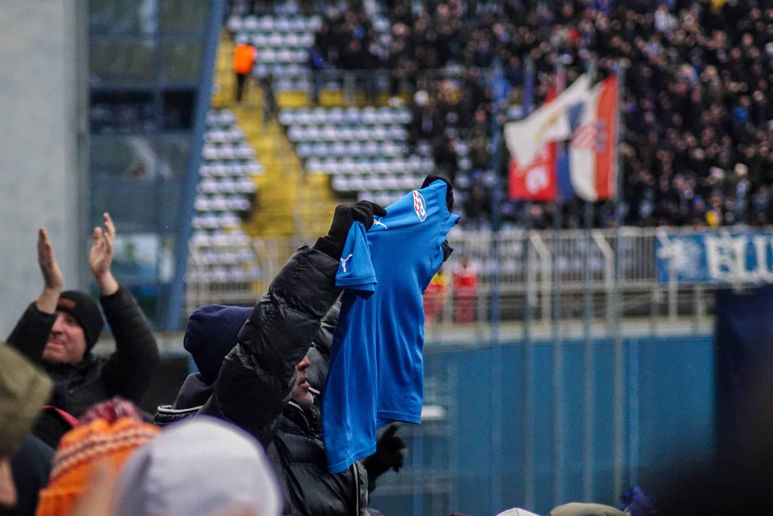 IJskoude editie Dinamo Zagreb – Hajduk Split ontbrandt pas laat