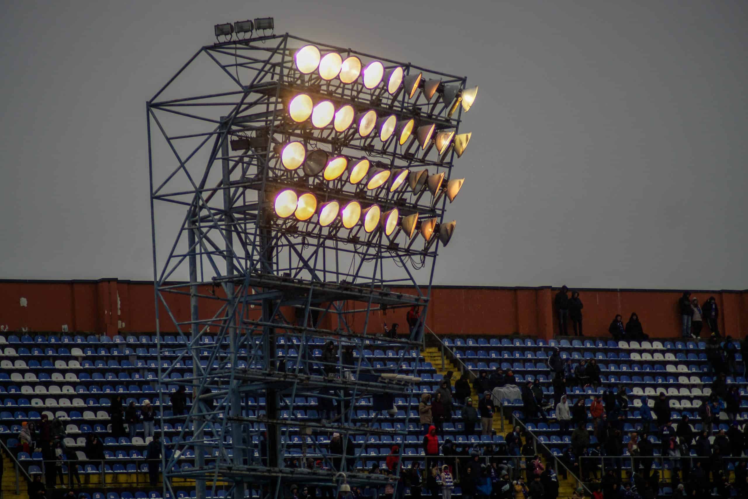 IJskoude editie Dinamo Zagreb – Hajduk Split ontbrandt pas laat