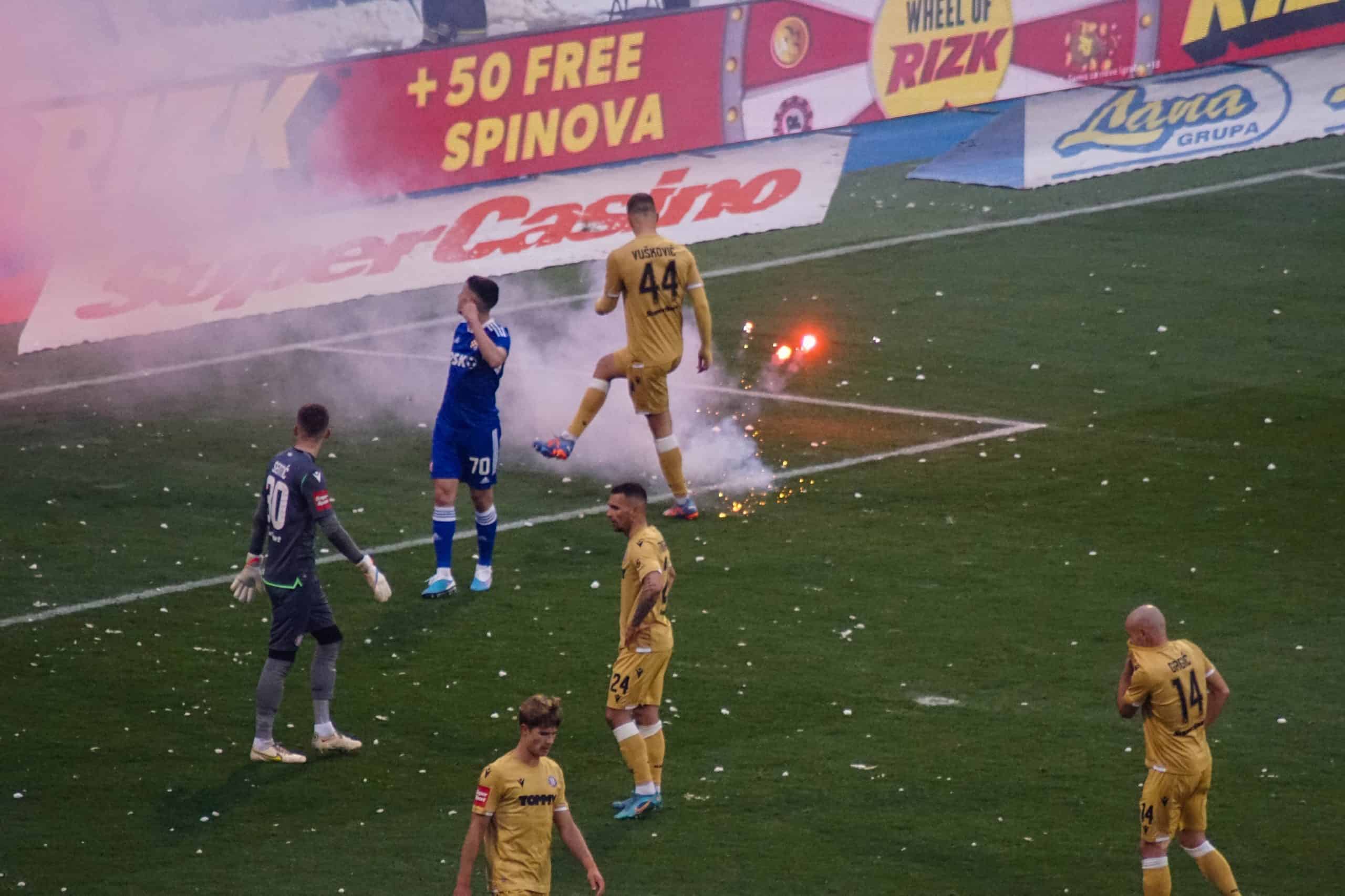IJskoude editie Dinamo Zagreb – Hajduk Split ontbrandt pas laat