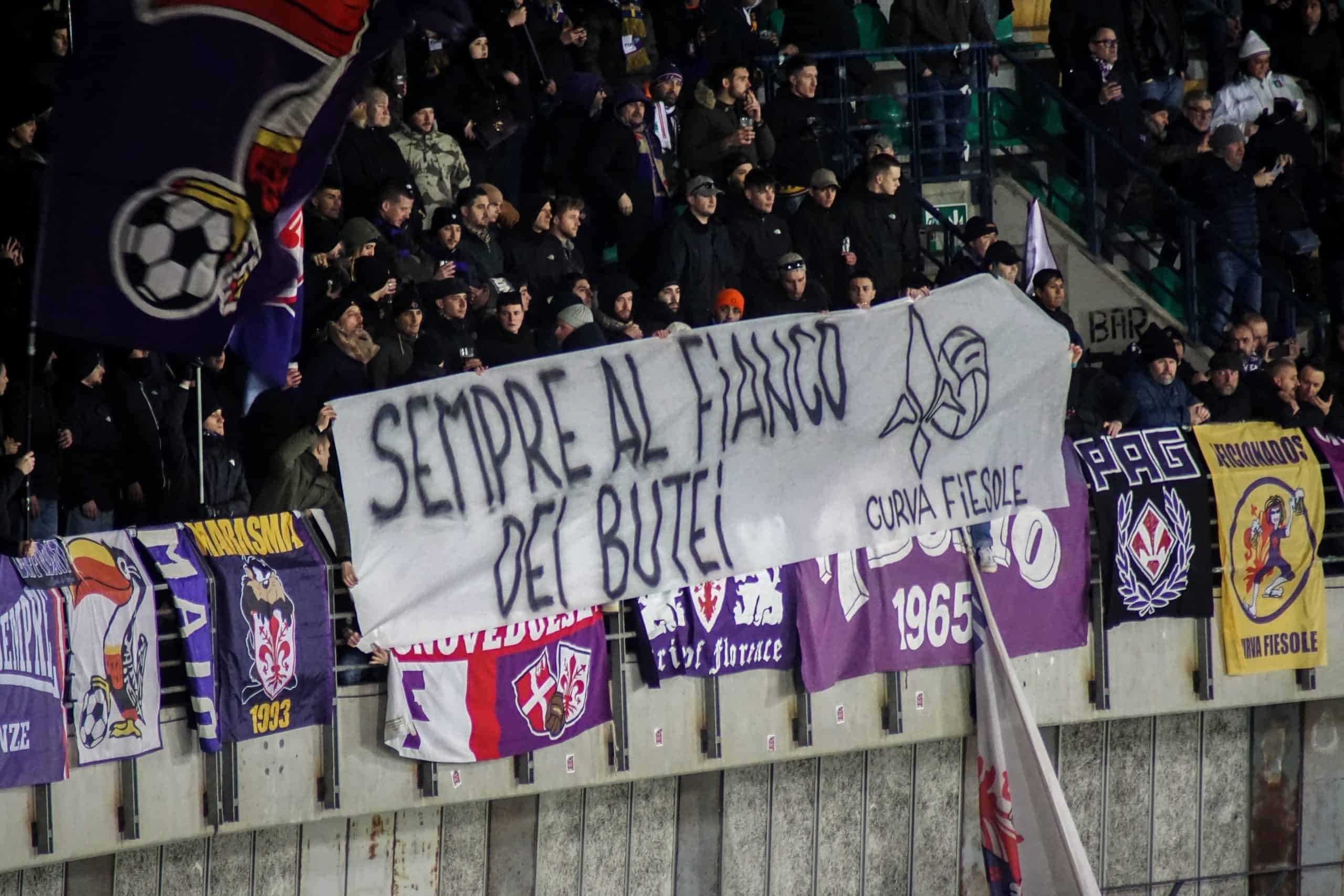 Hellas Verona en Fiorentina vieren gemellaggio tijdens vriendschapswedstrijd