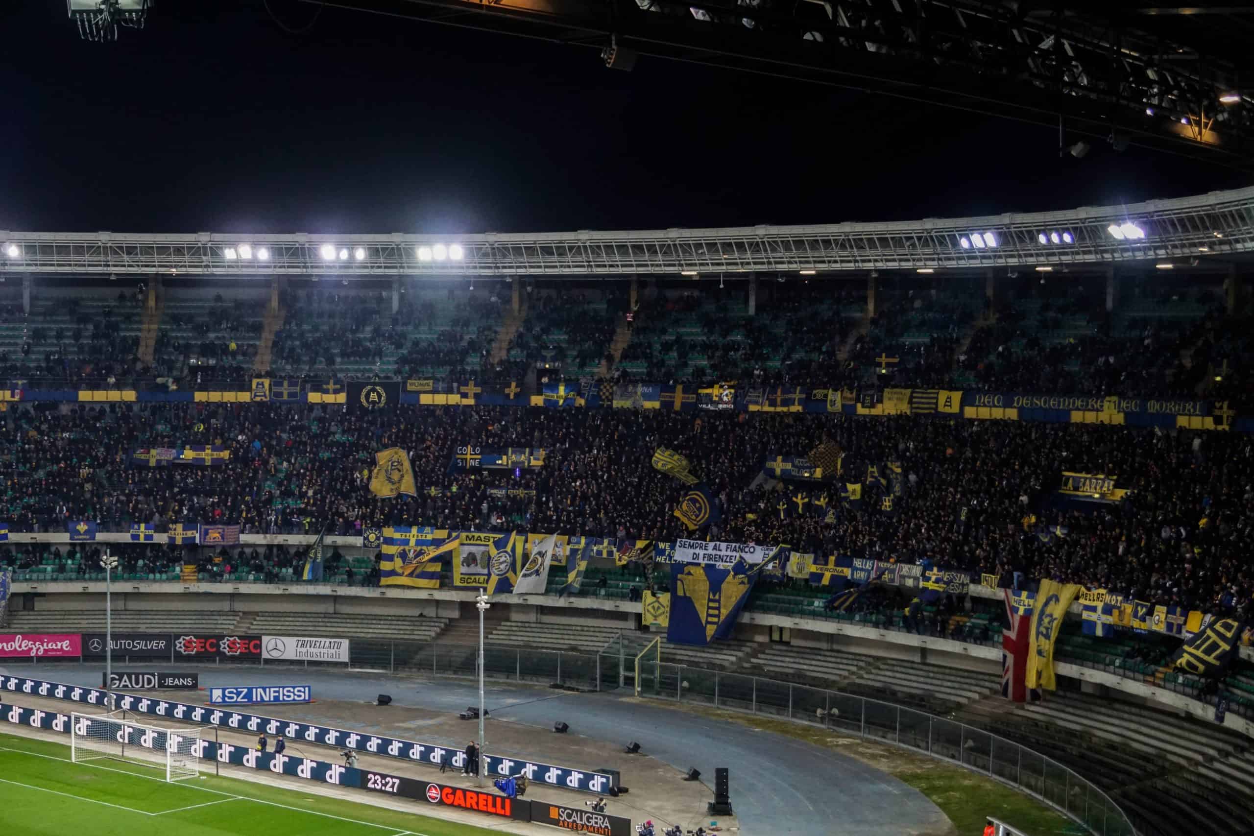 Hellas Verona en Fiorentina vieren gemellaggio tijdens vriendschapswedstrijd