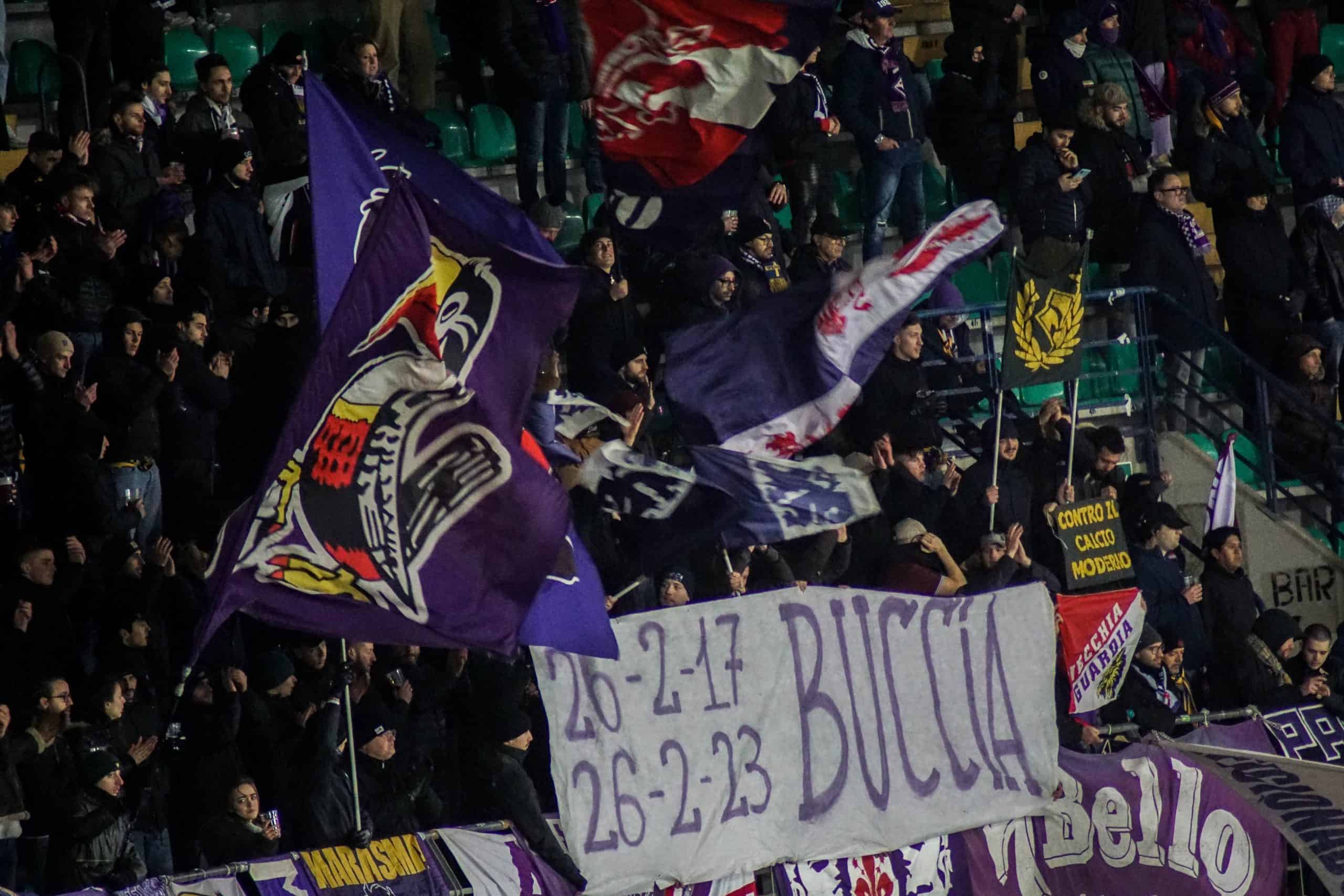 Hellas Verona en Fiorentina vieren gemellaggio tijdens vriendschapswedstrijd
