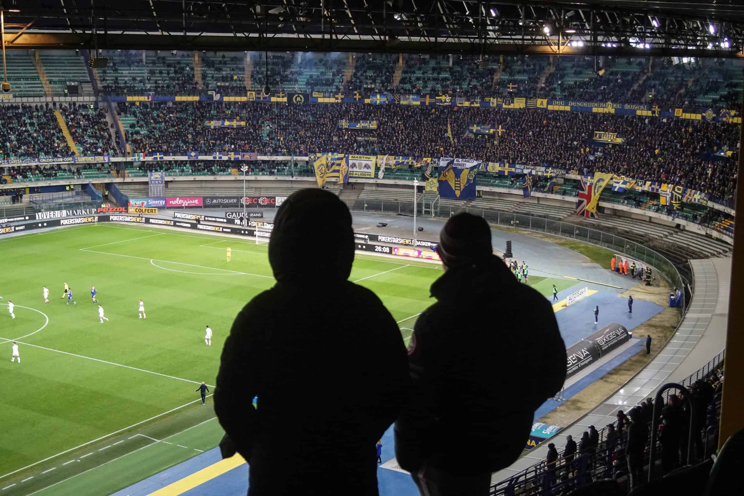 Hellas Verona en Fiorentina vieren gemellaggio tijdens vriendschapswedstrijd