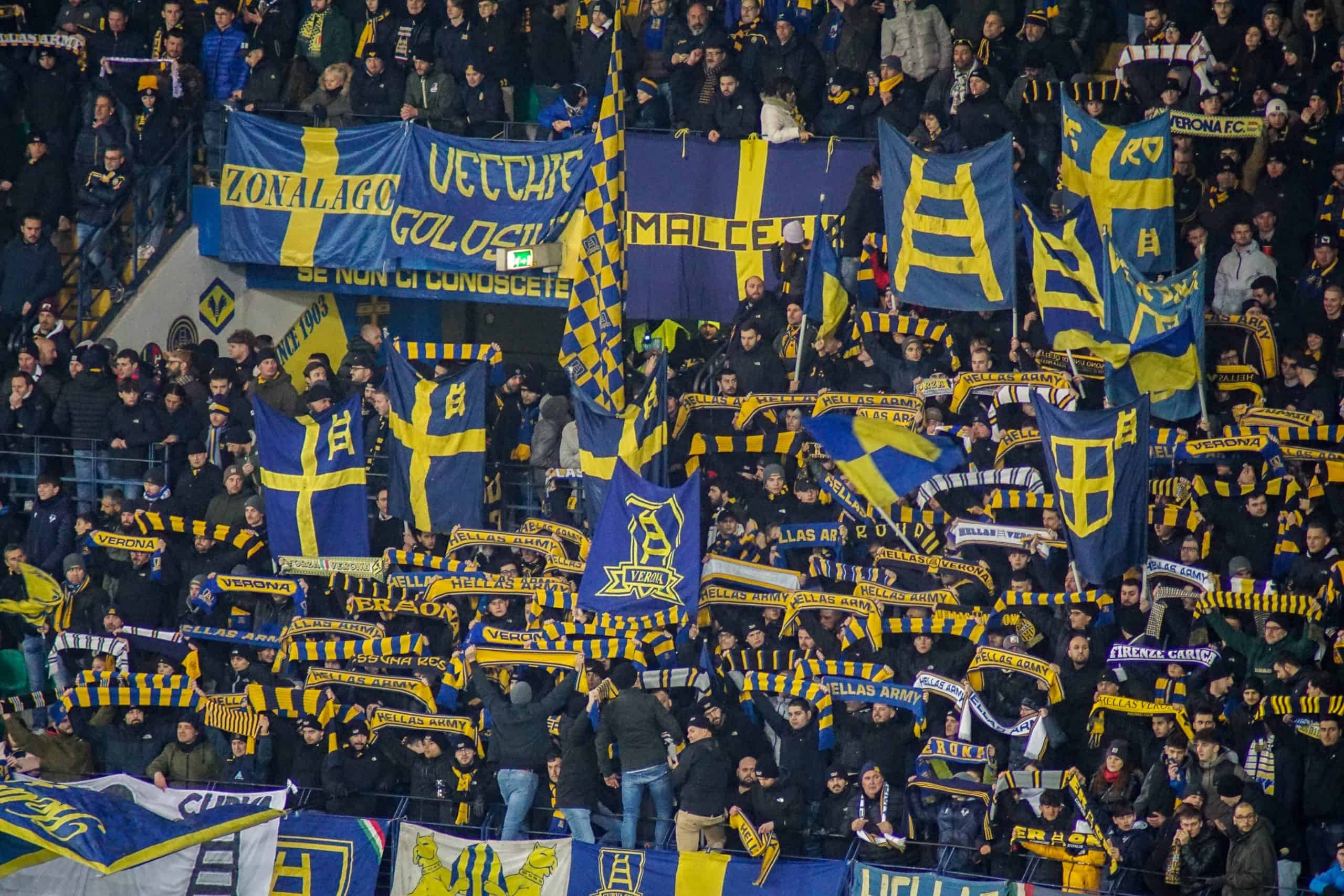 Hellas Verona en Fiorentina vieren gemellaggio tijdens vriendschapswedstrijd