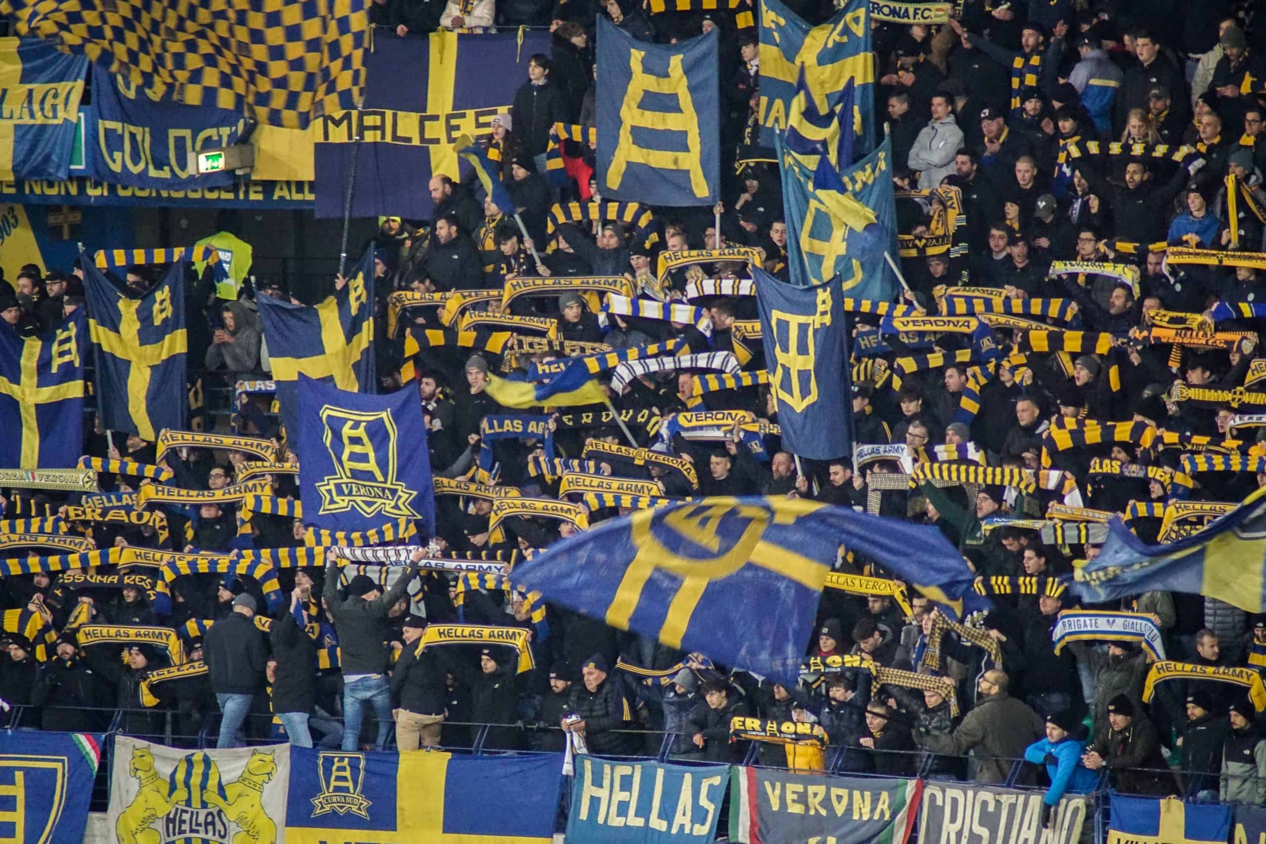 Hellas Verona en Fiorentina vieren gemellaggio tijdens vriendschapswedstrijd
