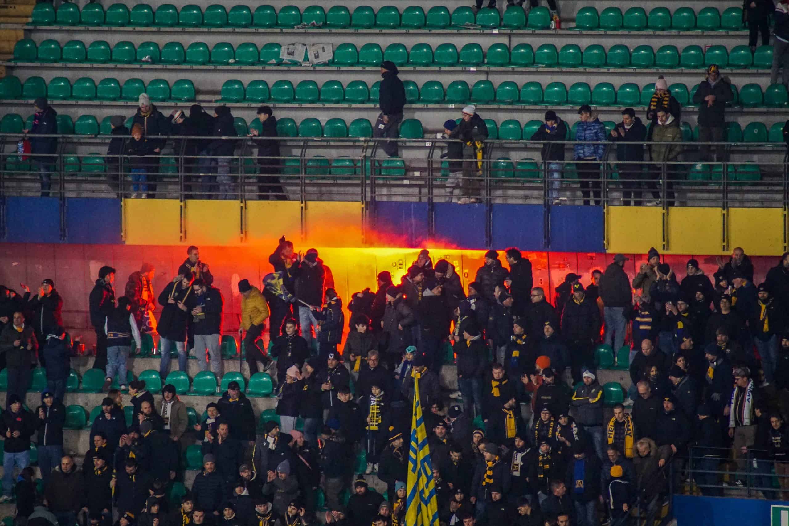 Hellas Verona en Fiorentina vieren gemellaggio tijdens vriendschapswedstrijd