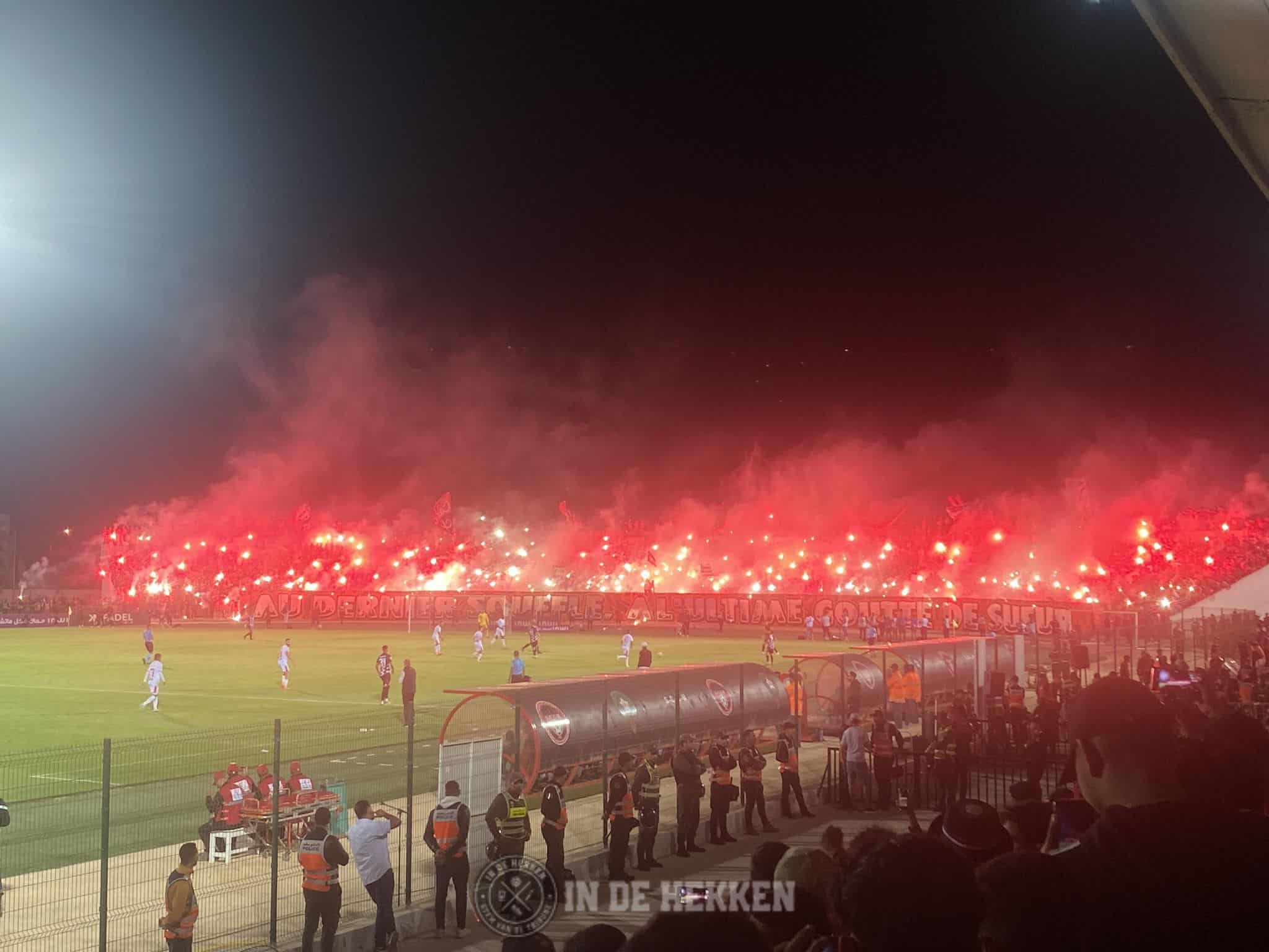 Voetbalbeleving in Marokko: invasie van Wydad en chaos op de wedstrijddag