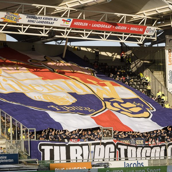 Supporters Willem II in uitvak bij Roda JC