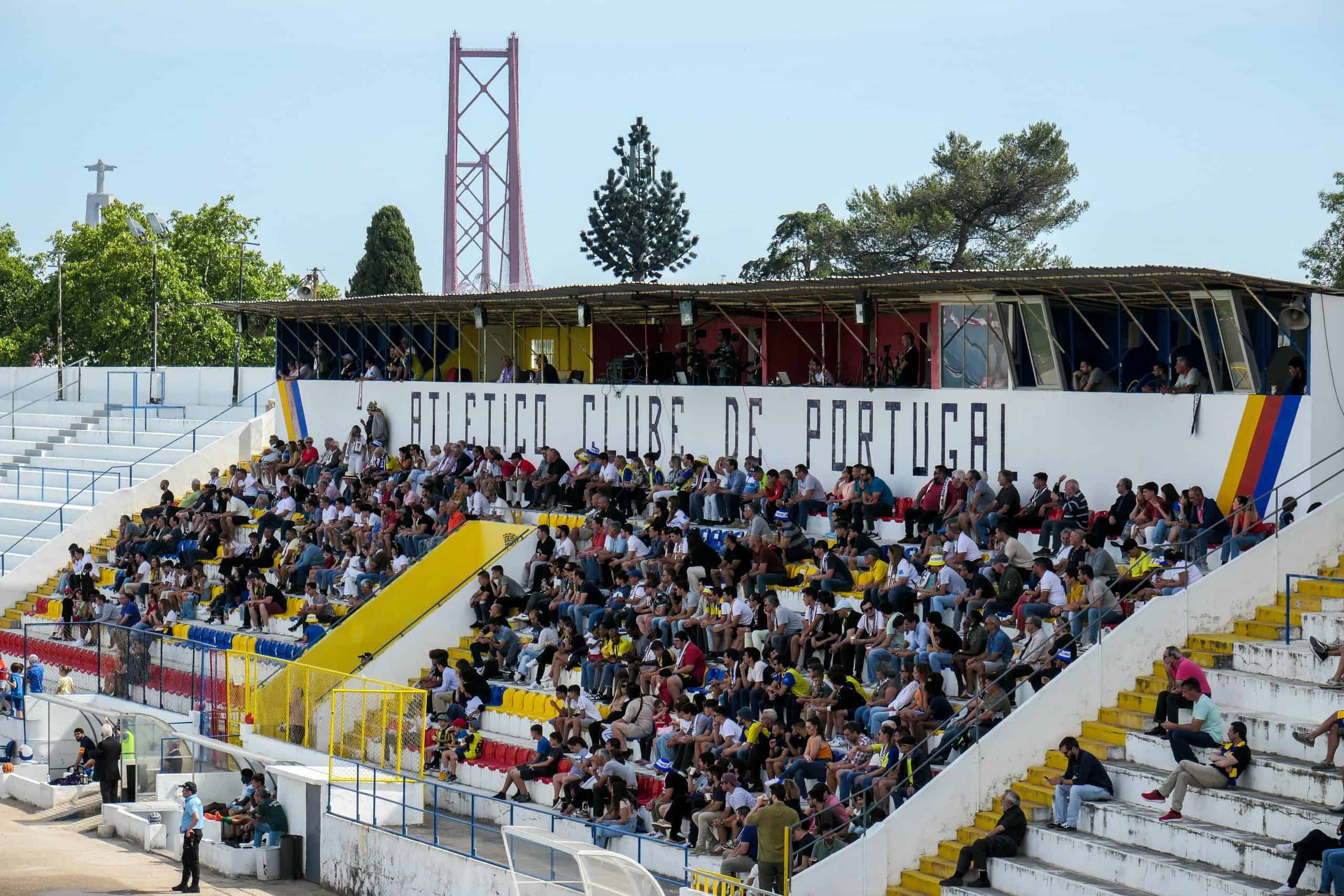 Atletico CP zet tijdens zonnige middag een reuzensprong richting promotie