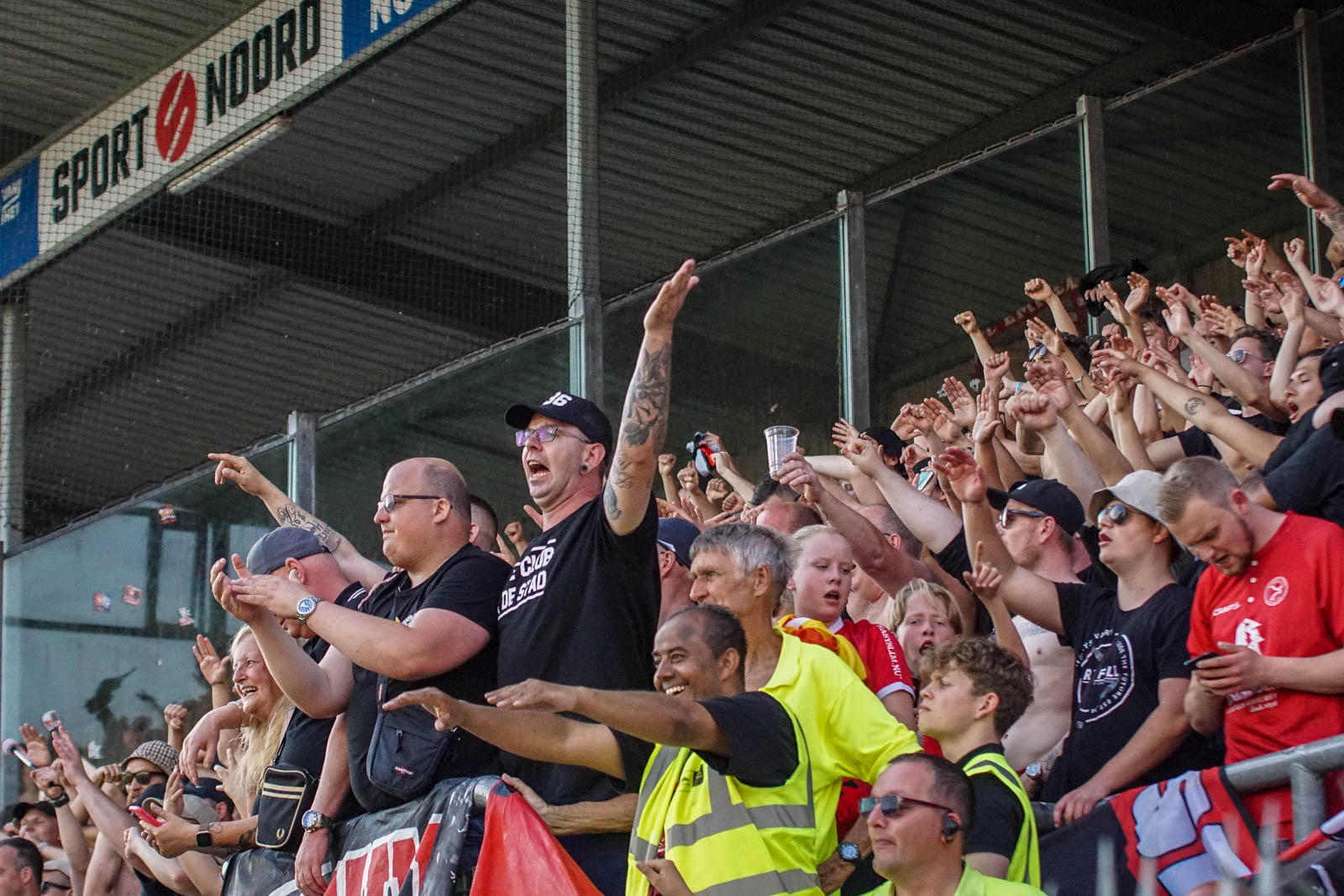 Historische promotie Almere City dompelt FC Emmen in rouw