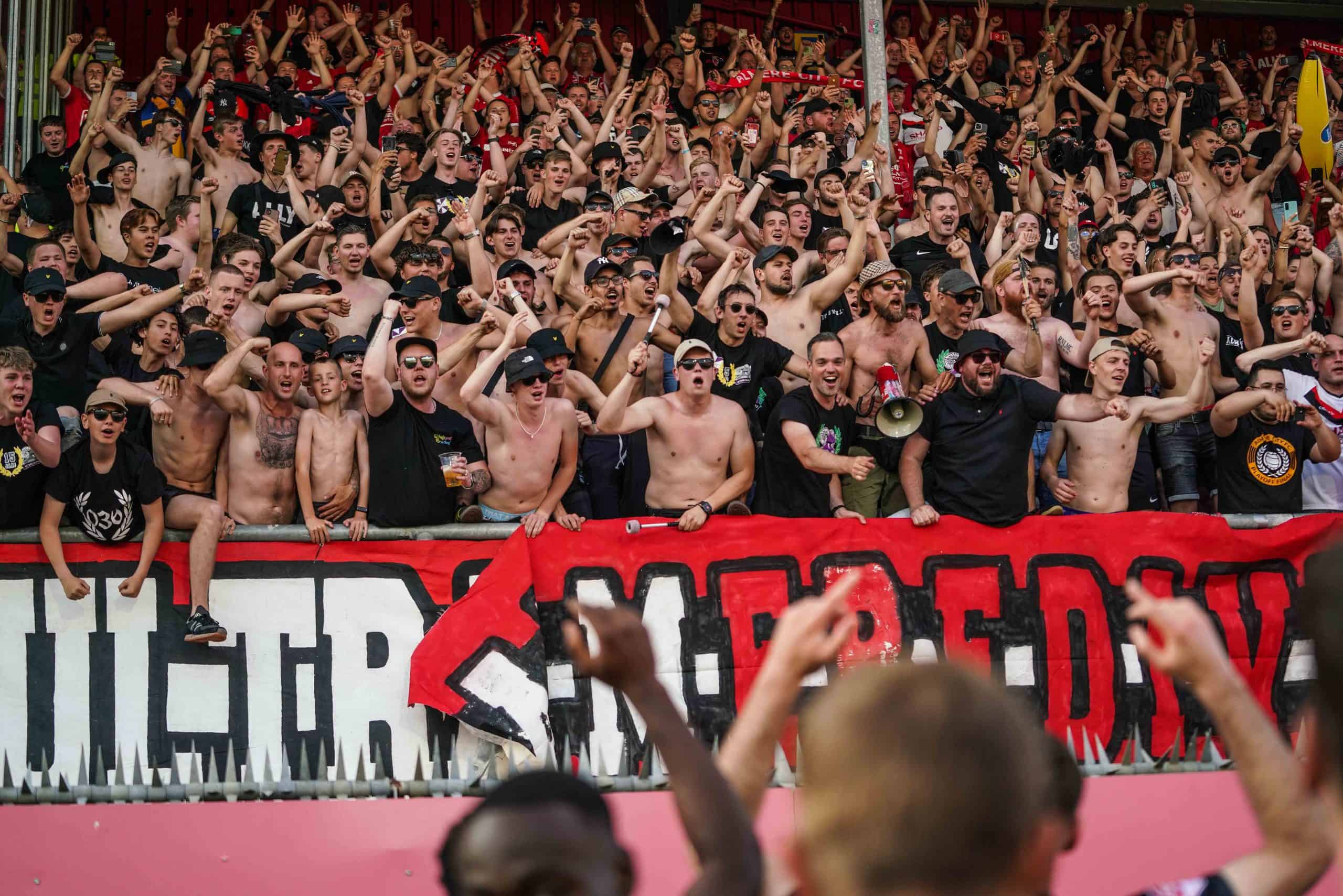 Historische promotie Almere City dompelt FC Emmen in rouw