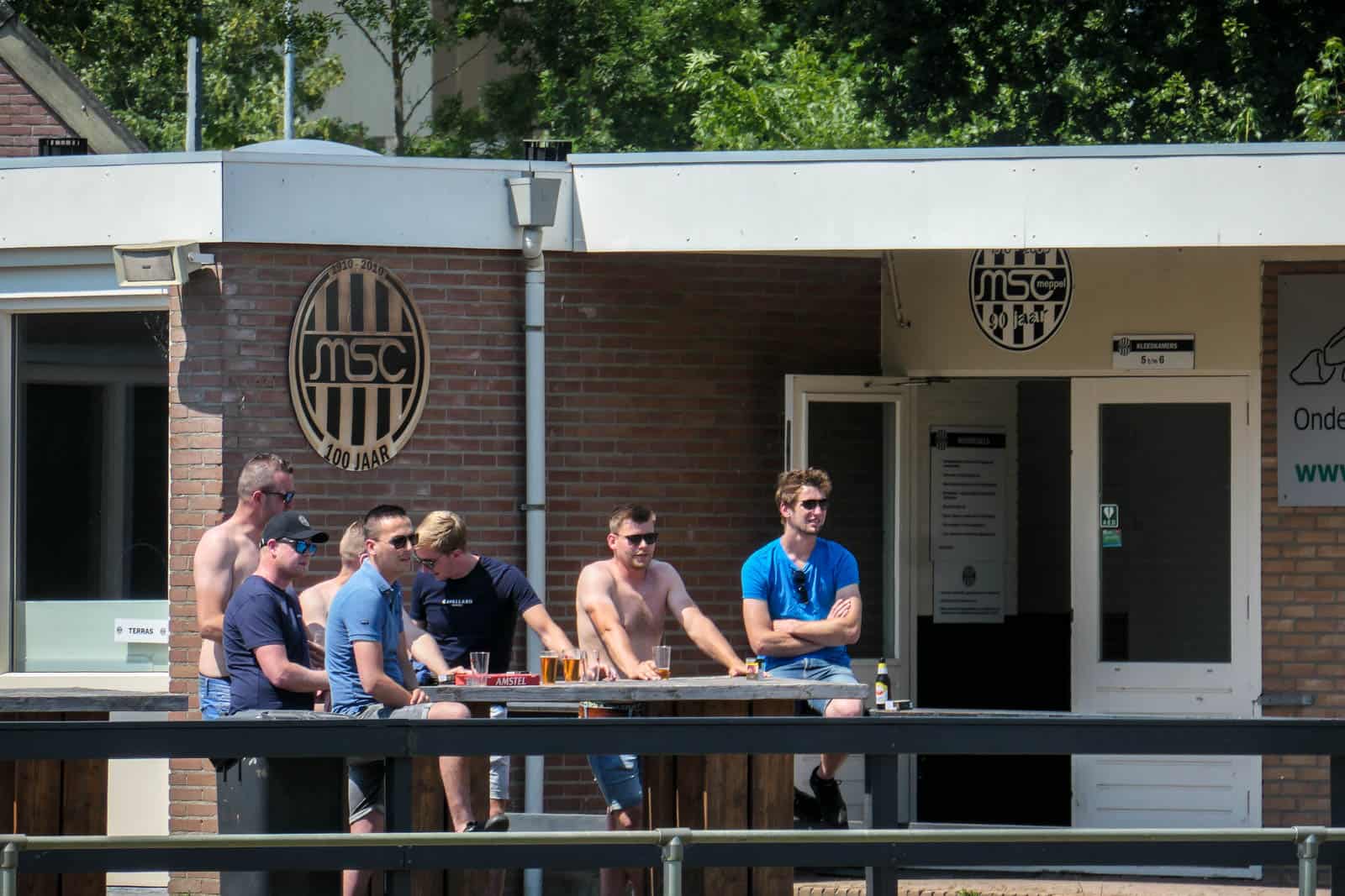 Dorpsclub VV Langezwaag boekt historische promotie